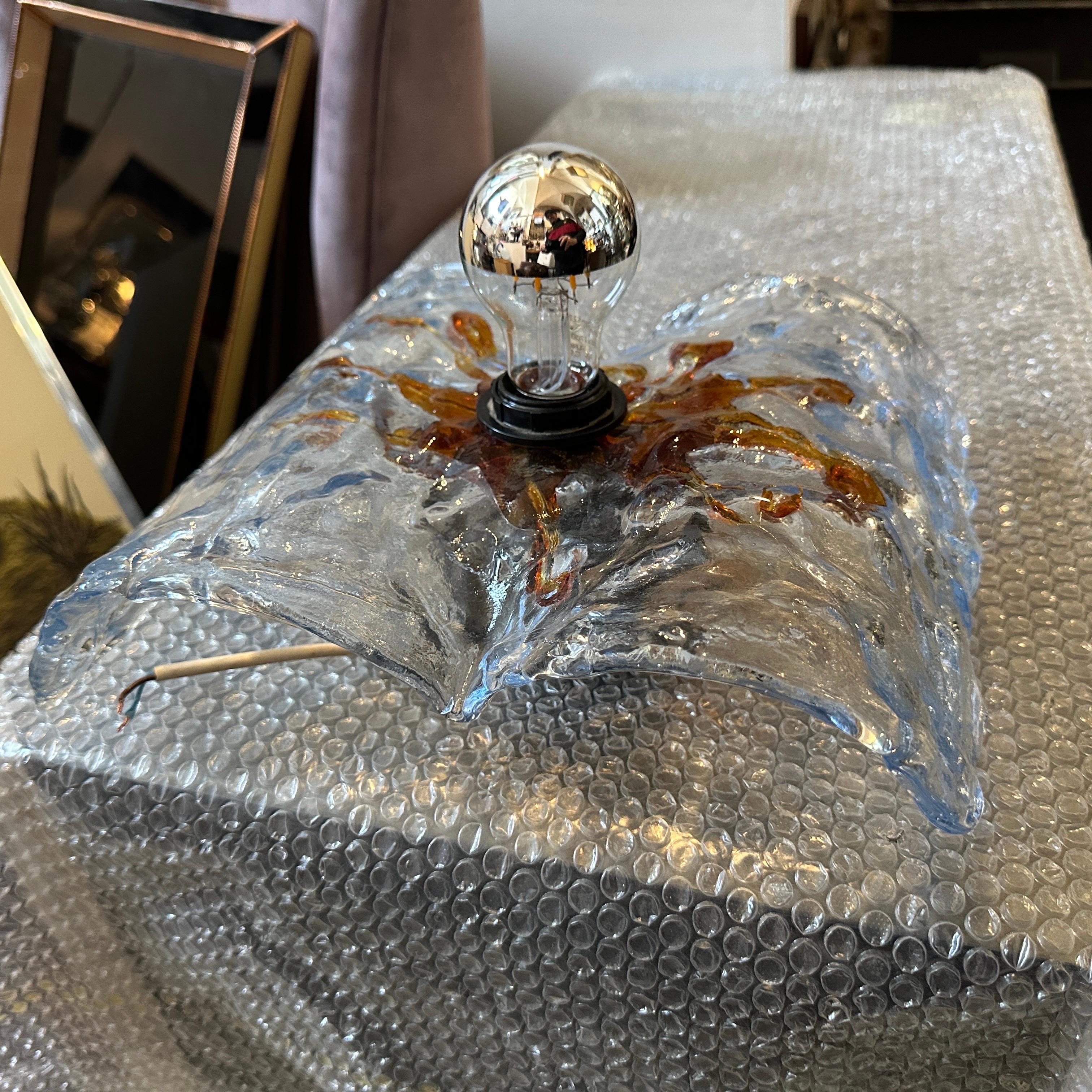 Italiano Applique in vetro di Murano trasparente e marrone degli anni '70 di Mazzega Murano in vendita