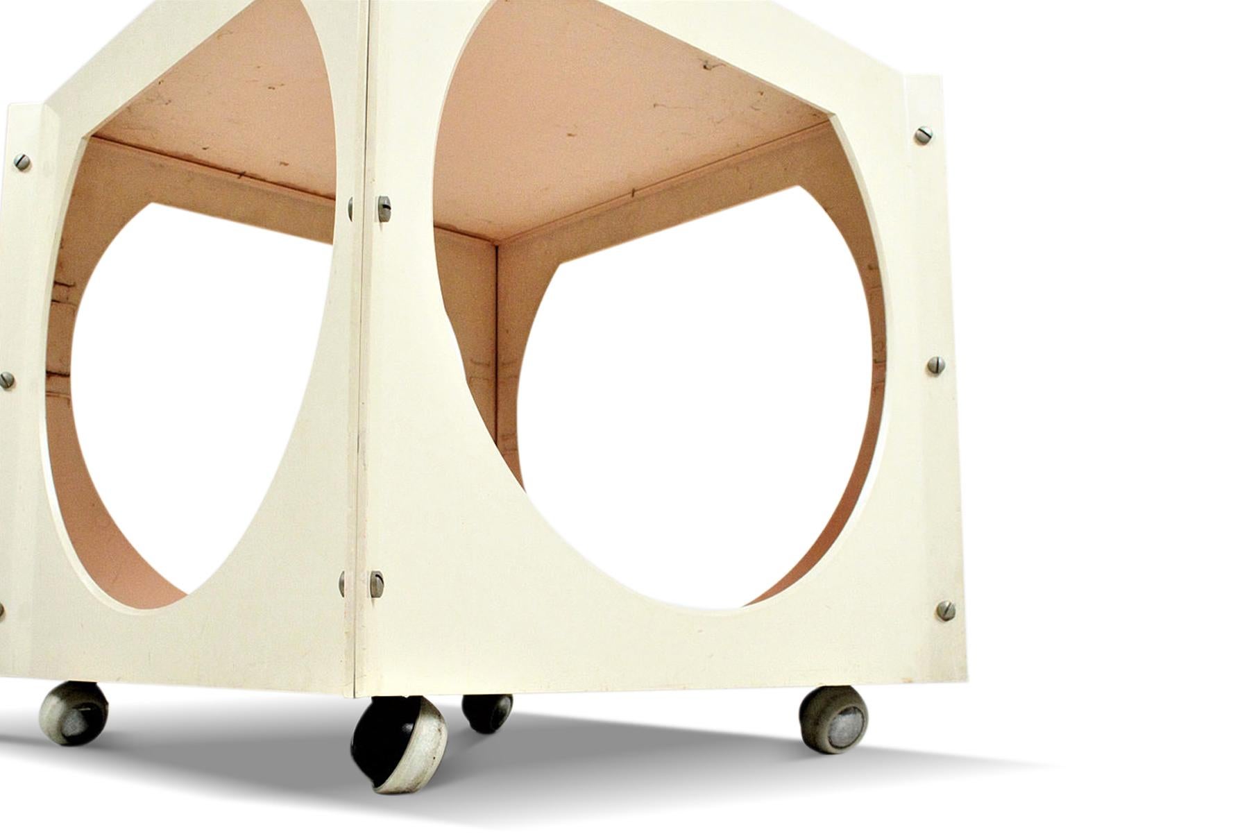 Mid-Century Modern Table cubique des années 1970 A Space