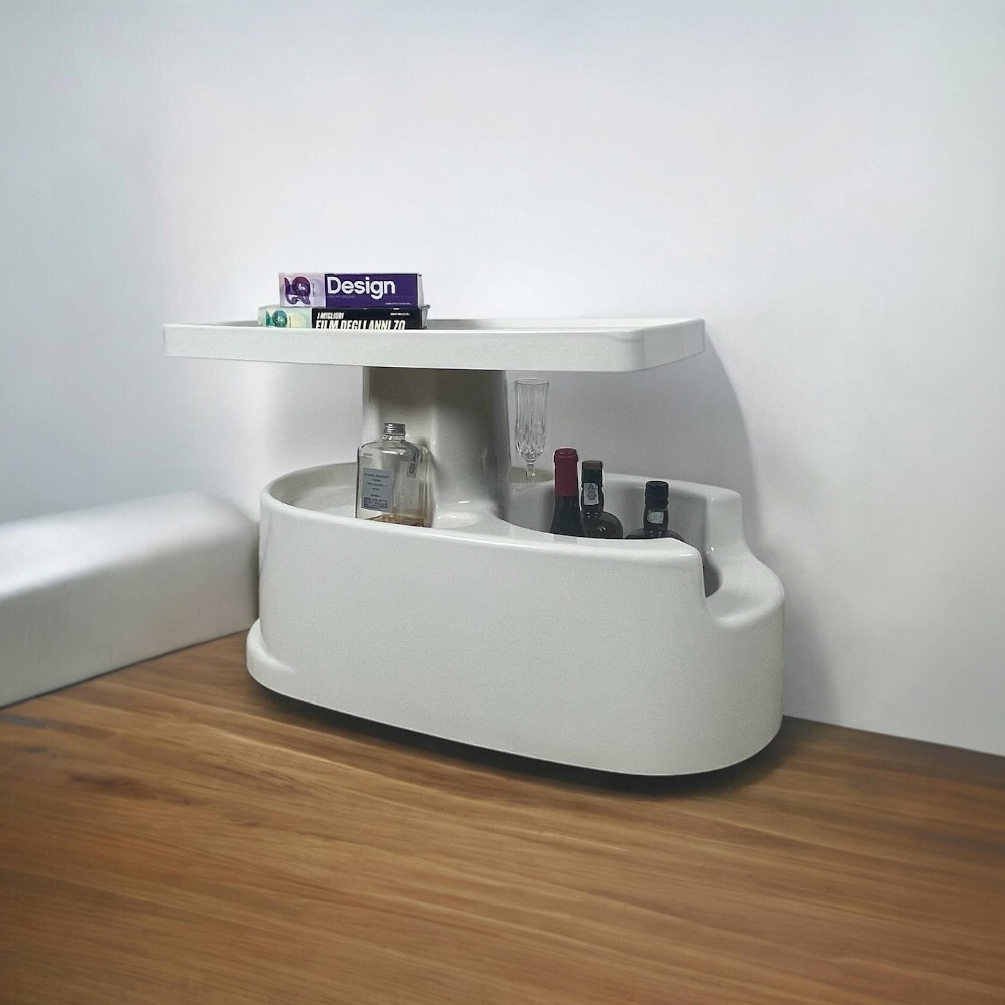 Italian 1970s Space Age Design Bar Cart - 'Spaceship' Shape Made in Italy