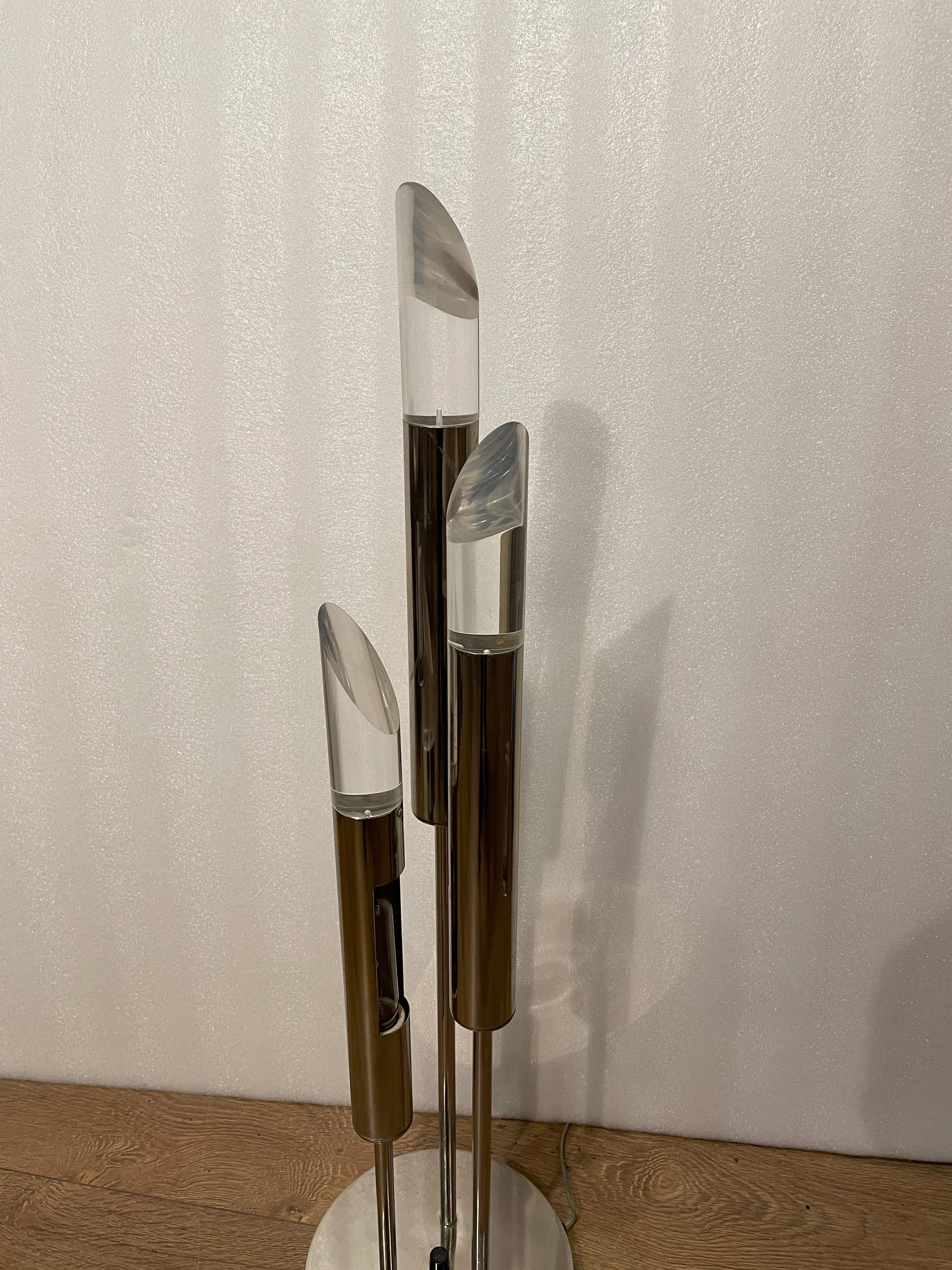 1970's Space Age Era Italian Table Lamp Chrome & Lucite In Good Condition For Sale In San Diego, CA