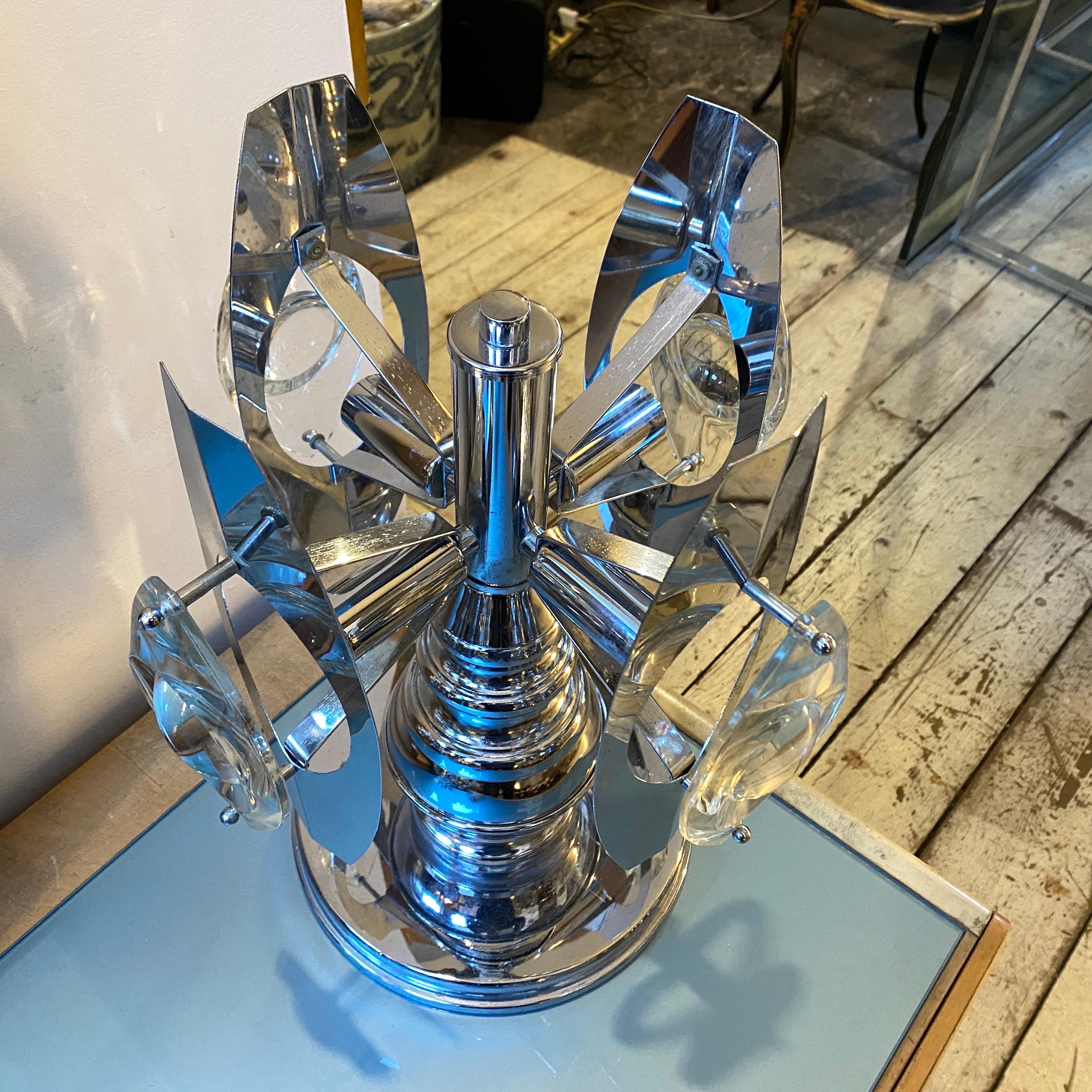 1970s Space Age Italian Chromed Steel and Glass Table Lamp by Oscar Torlasco In Good Condition For Sale In Aci Castello, IT