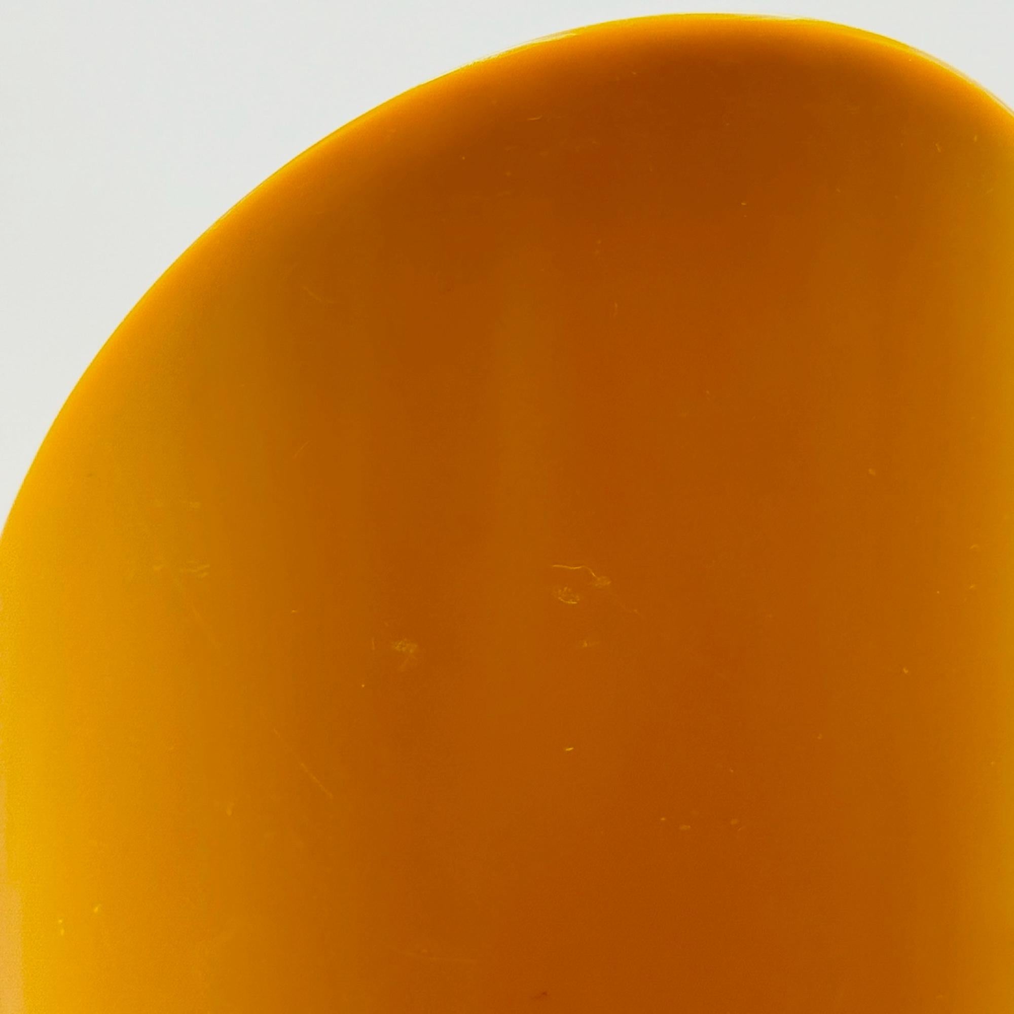 Fin du 20e siècle 1970s Space AGE Lipstick Table Mirror Yellow Plastic Made in Holland Design en vente
