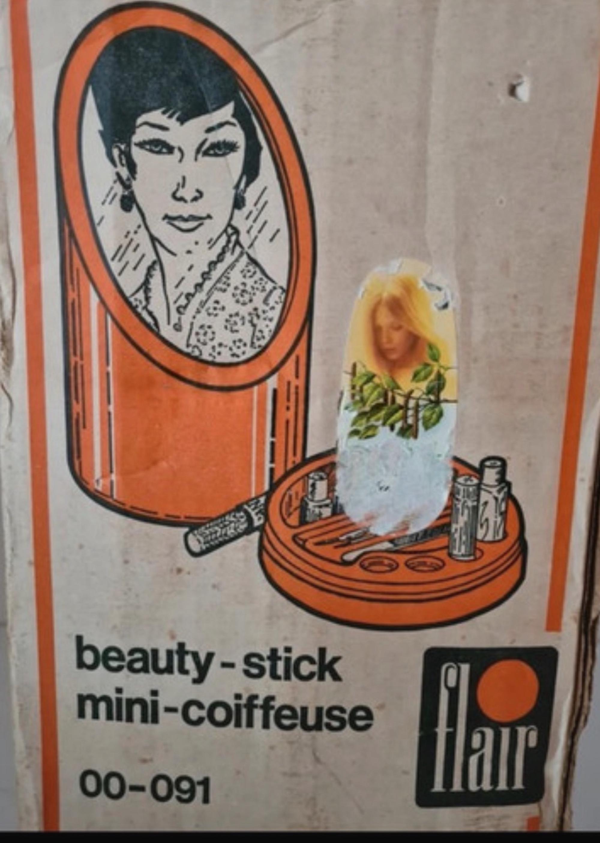 Verre 1970s Space AGE Lipstick Table Mirror Yellow Plastic Made in Holland Design en vente