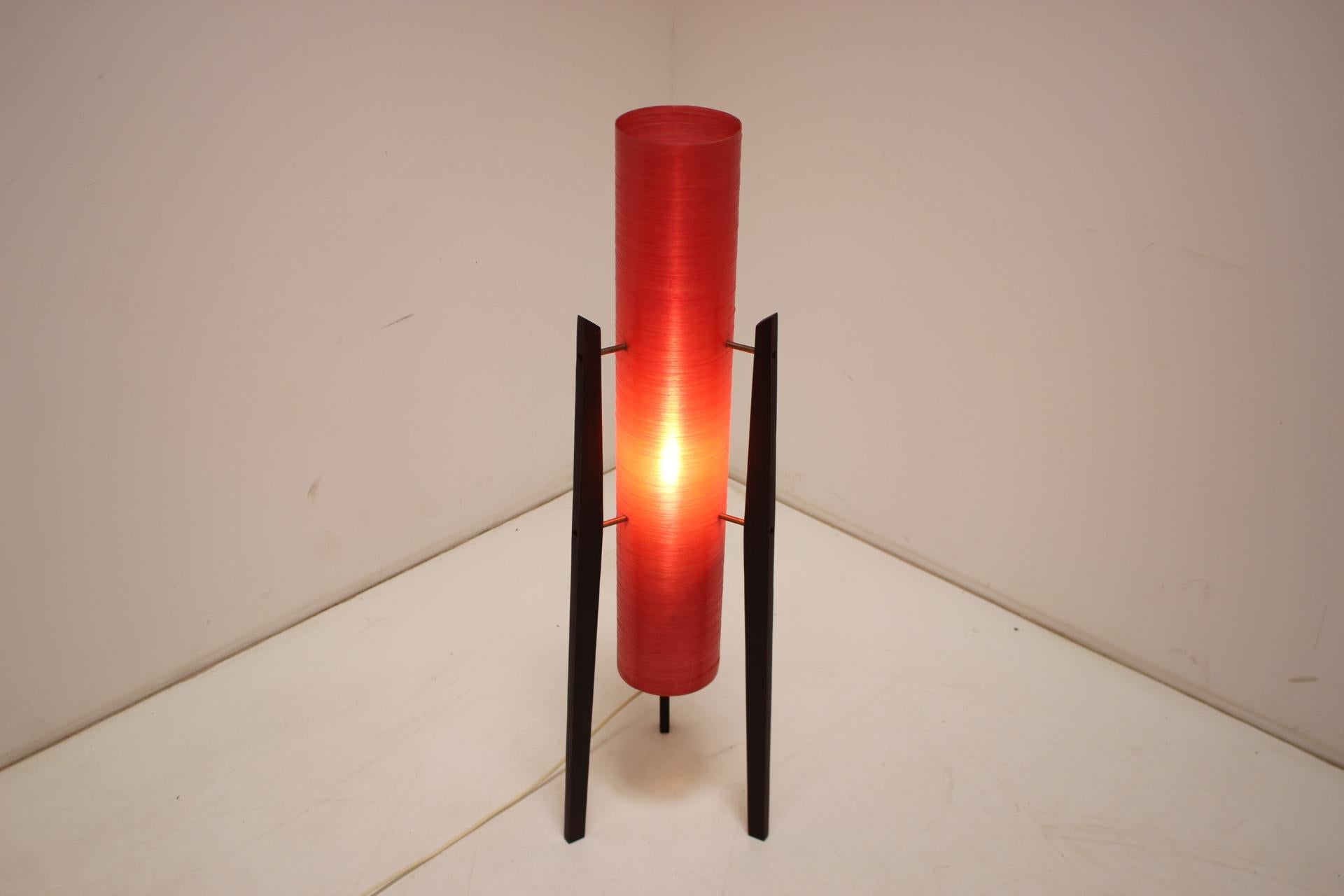 Lampada da terra 
