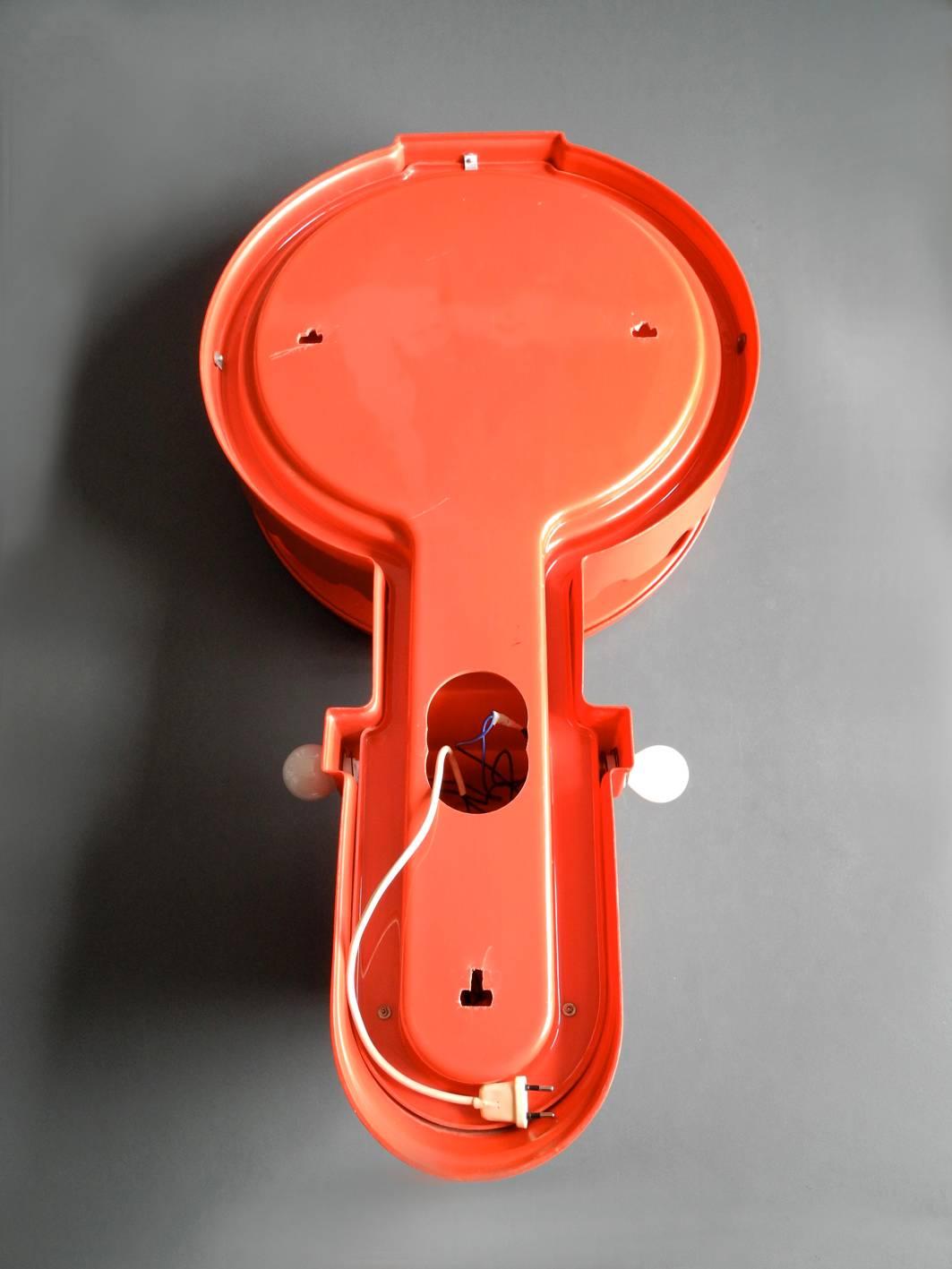 1970er Space Age Spiegelschrank mit Beleuchtung und faltbarem Spiegel, Made in Italy (Ende des 20. Jahrhunderts)