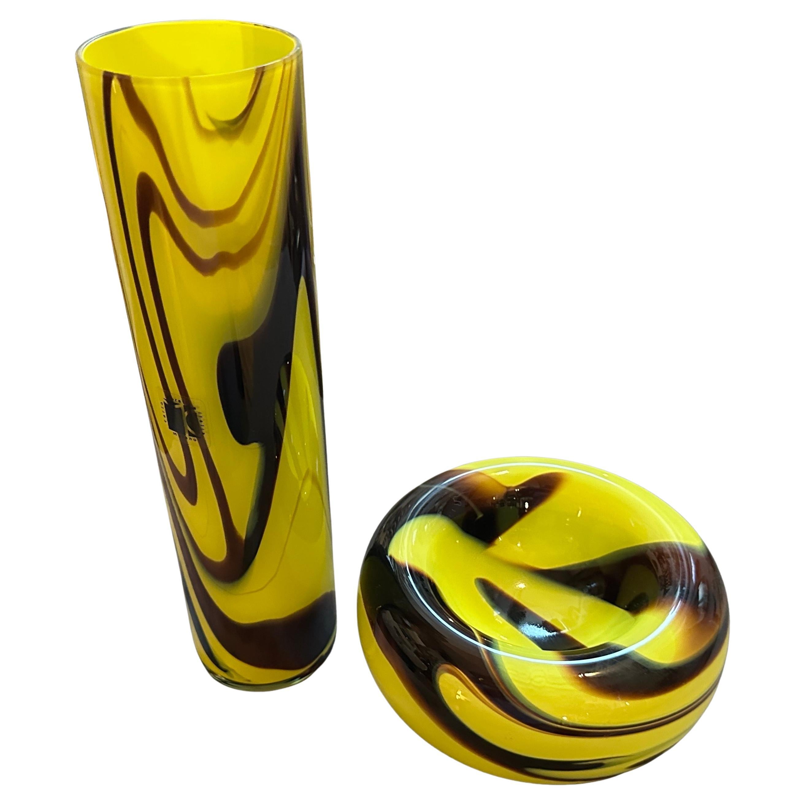 Posacenere e vaso in vetro di Murano opalino degli anni '70 di Carlo Moretti in vendita