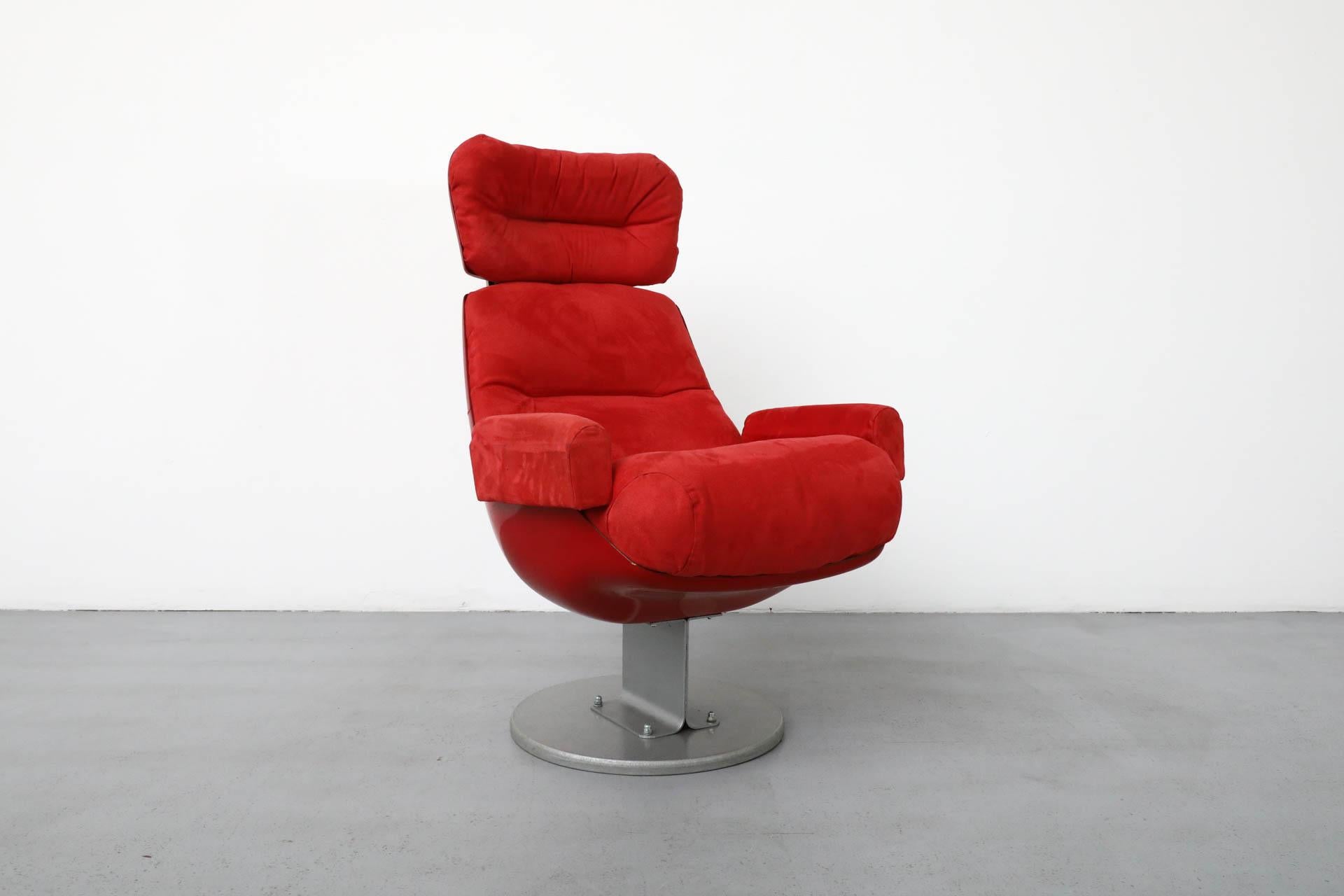 1970's Space Age Red Cinema Chair with Headrest, Paris For Sale 4