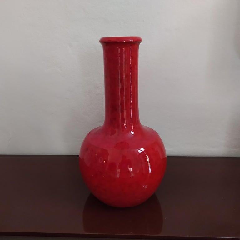 vase rouge Space Age des années 1970 en céramique de Gabbianelli, fabriqué en Italie.