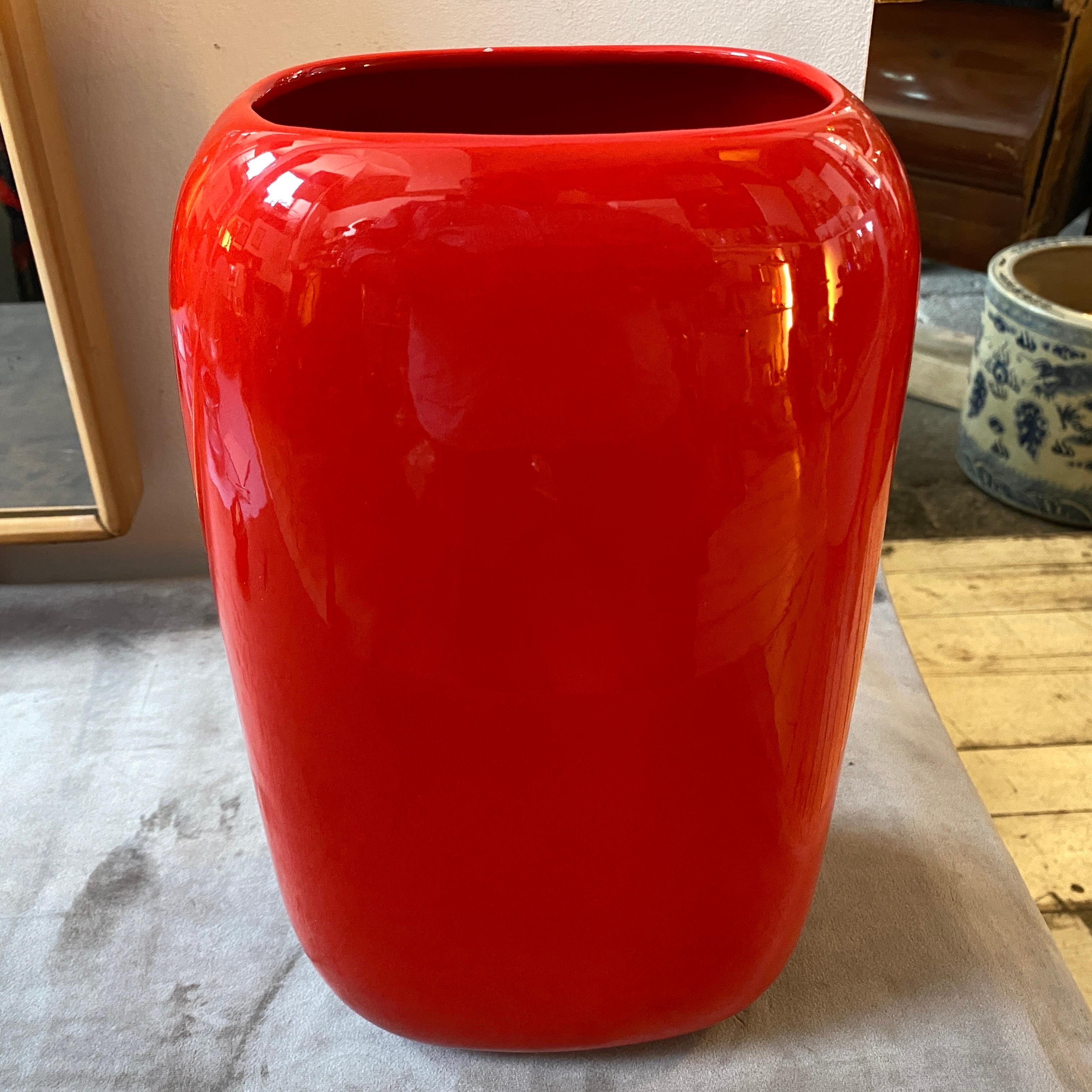 1970s Space Age Red Vetrochina Ceramic Italian Vase by Vittorio Fulgenzi 3