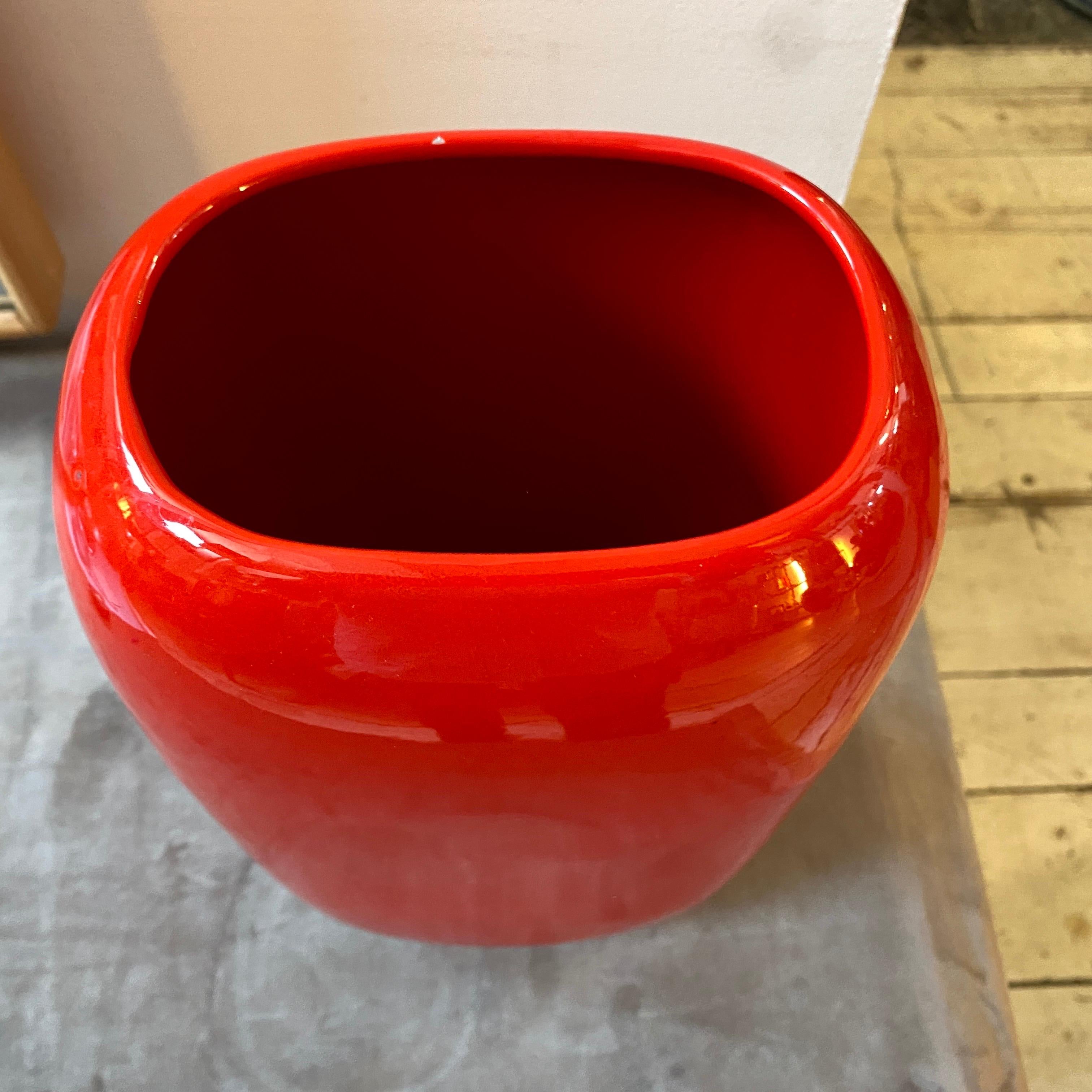 1970s Space Age Red Vetrochina Ceramic Italian Vase by Vittorio Fulgenzi 4