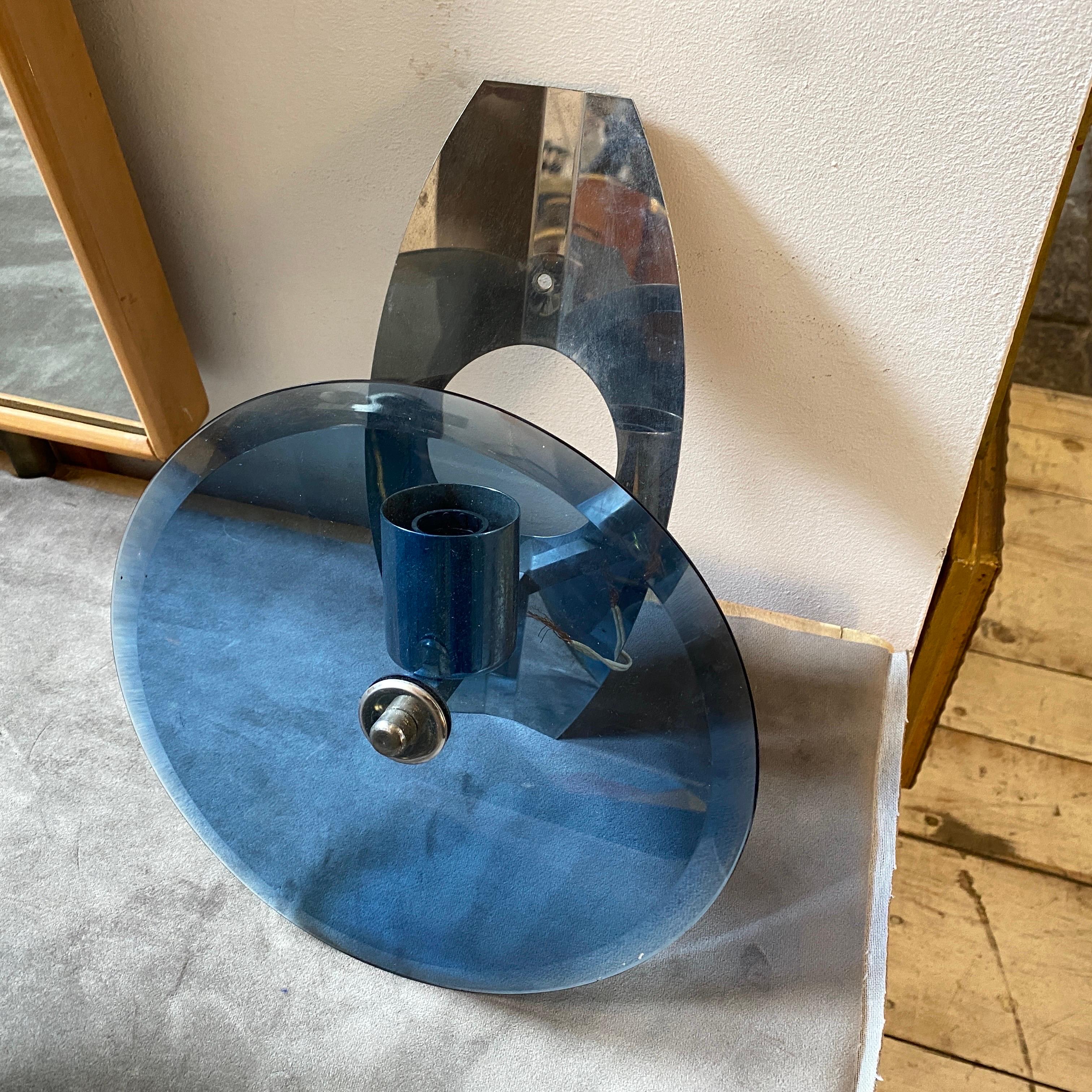 1970s Space Age Set of Two Chromed Metal and Blue Glass Wall Sconces by Lupi In Good Condition In Aci Castello, IT