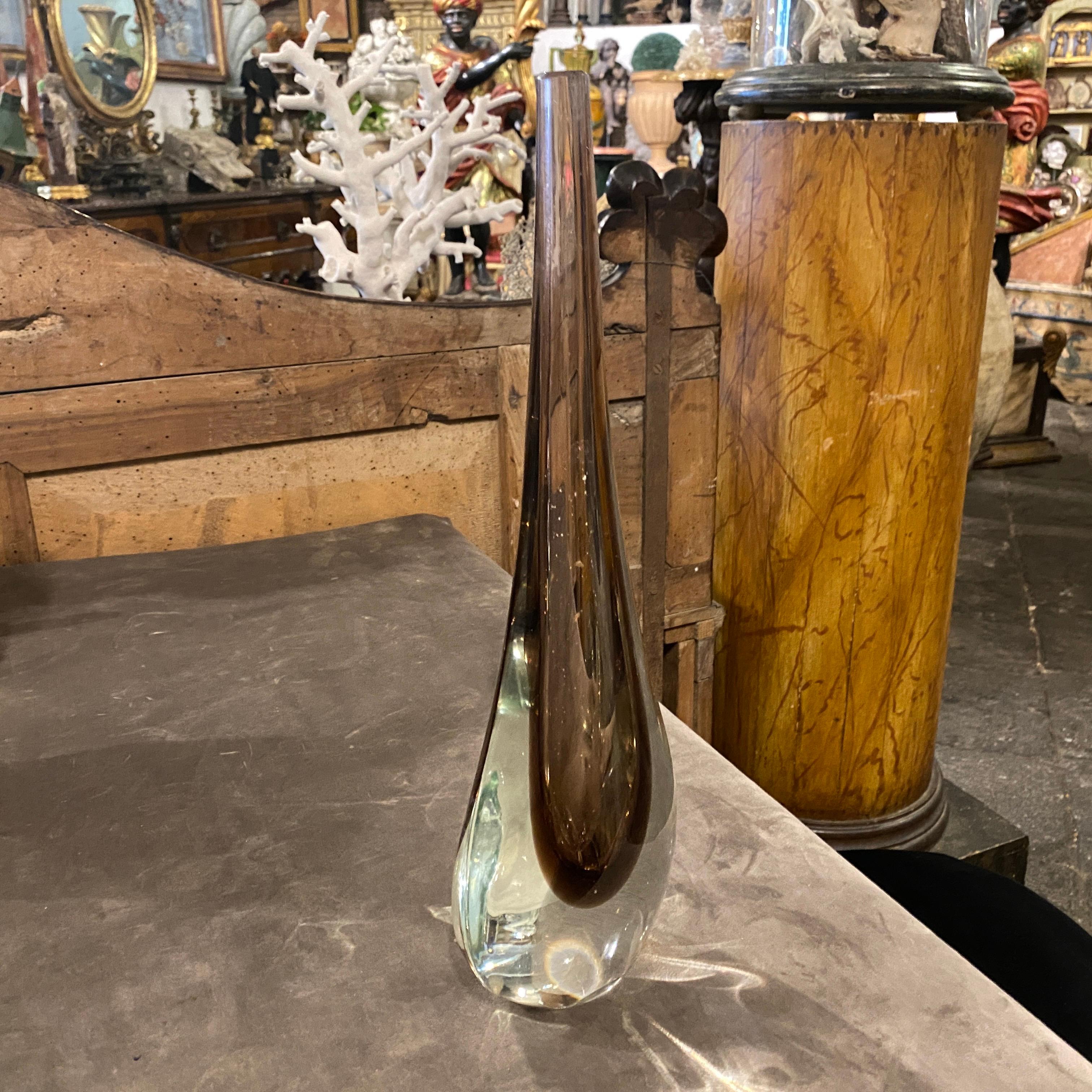 Fait main Grand vase à fleurs Sommerso en verre de Murano de l'ère spatiale des années 1970 par Flavio Poli en vente