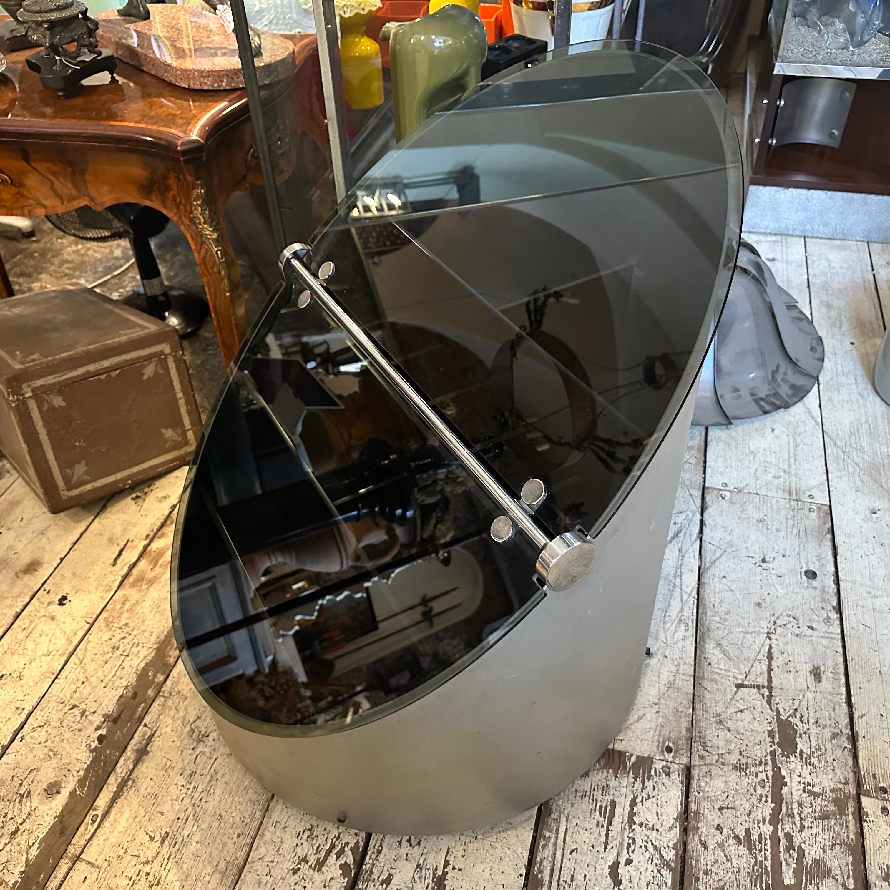 1970s Space Age Steel and Glass Bar Cart by Claudio Salocchi for Luigi Sormani For Sale 3