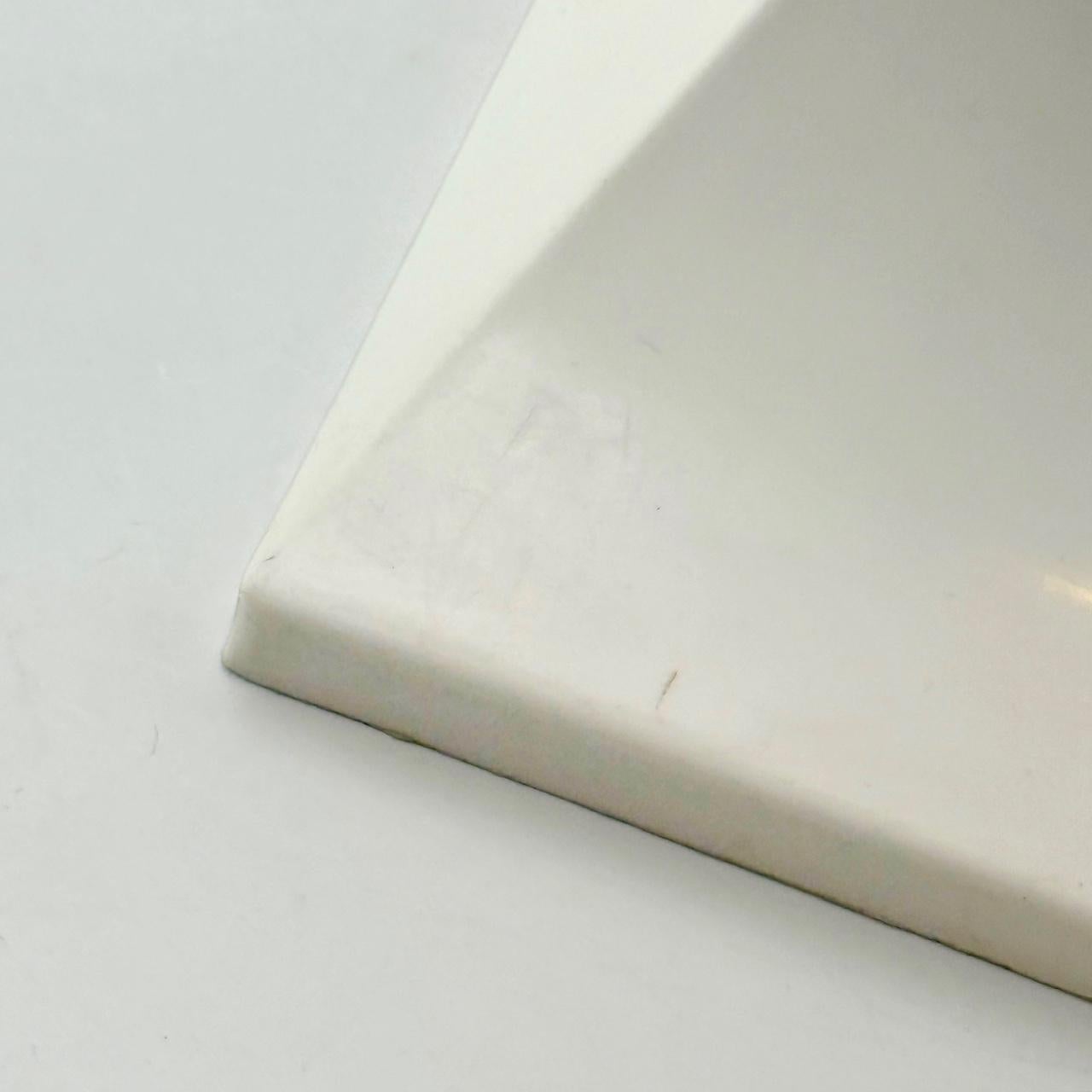 Sgabello AGE degli anni '70 di Fabrice in plastica bianca e tessuto viola in vendita 6