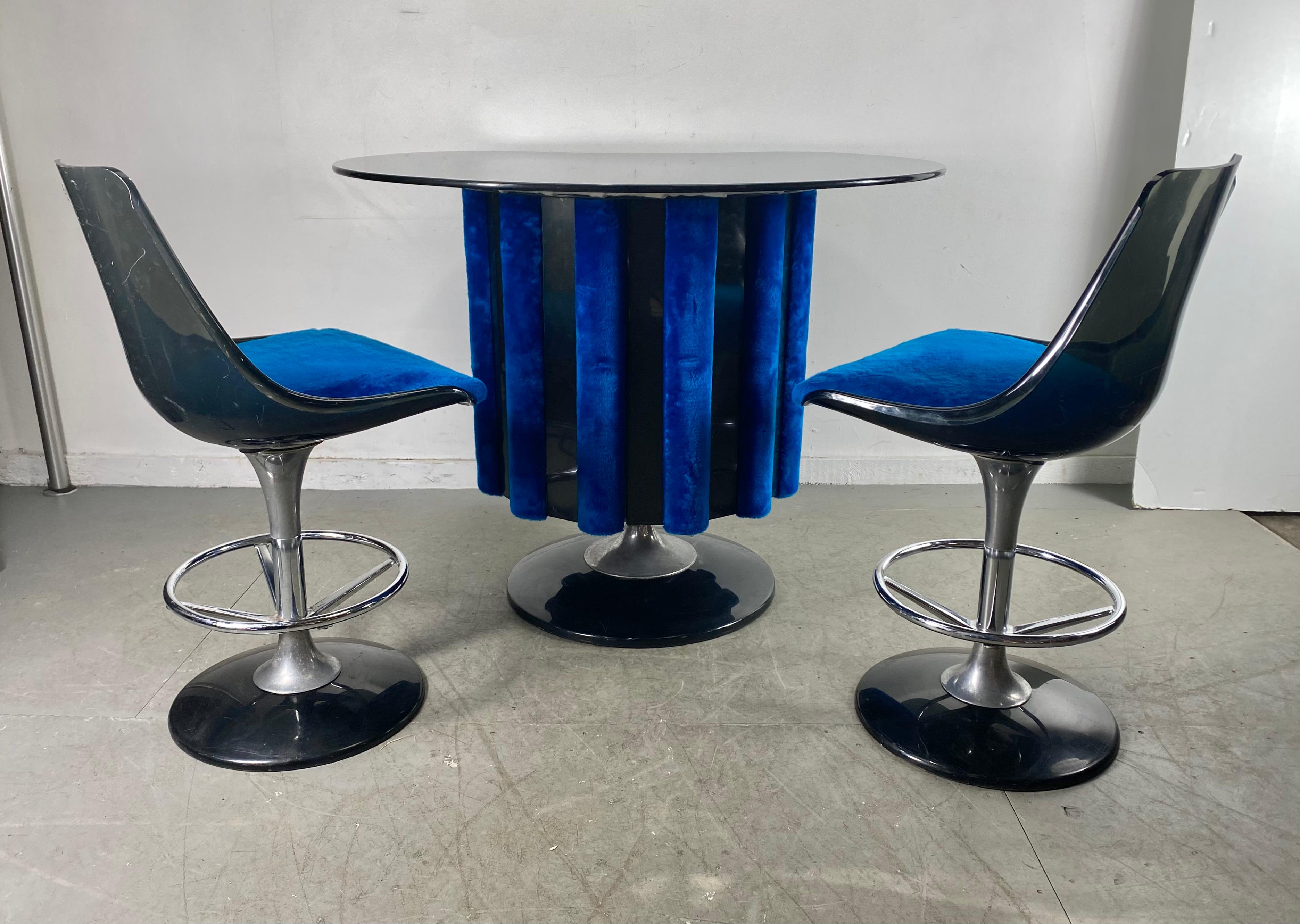 American 1970s Space Age Three-Piece Pedestal Dry Bar with Two Stools by Chrome Craft