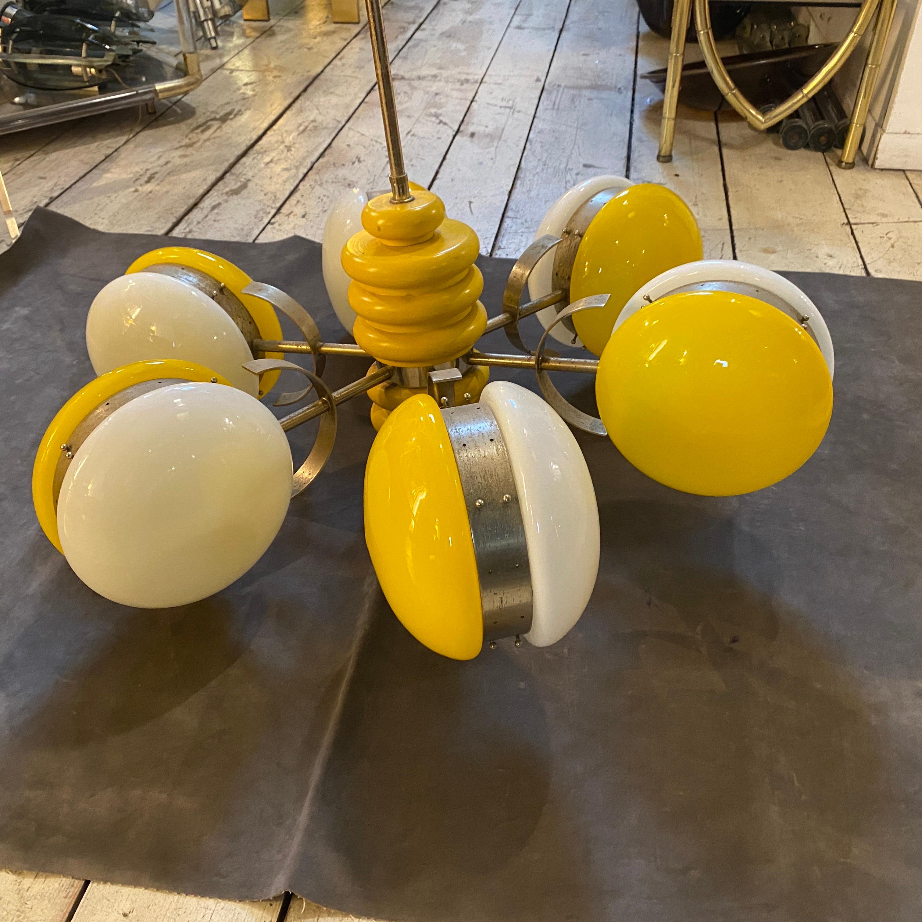 1970s Space Age White and Yellow Six Lights Italian Chandelier 1