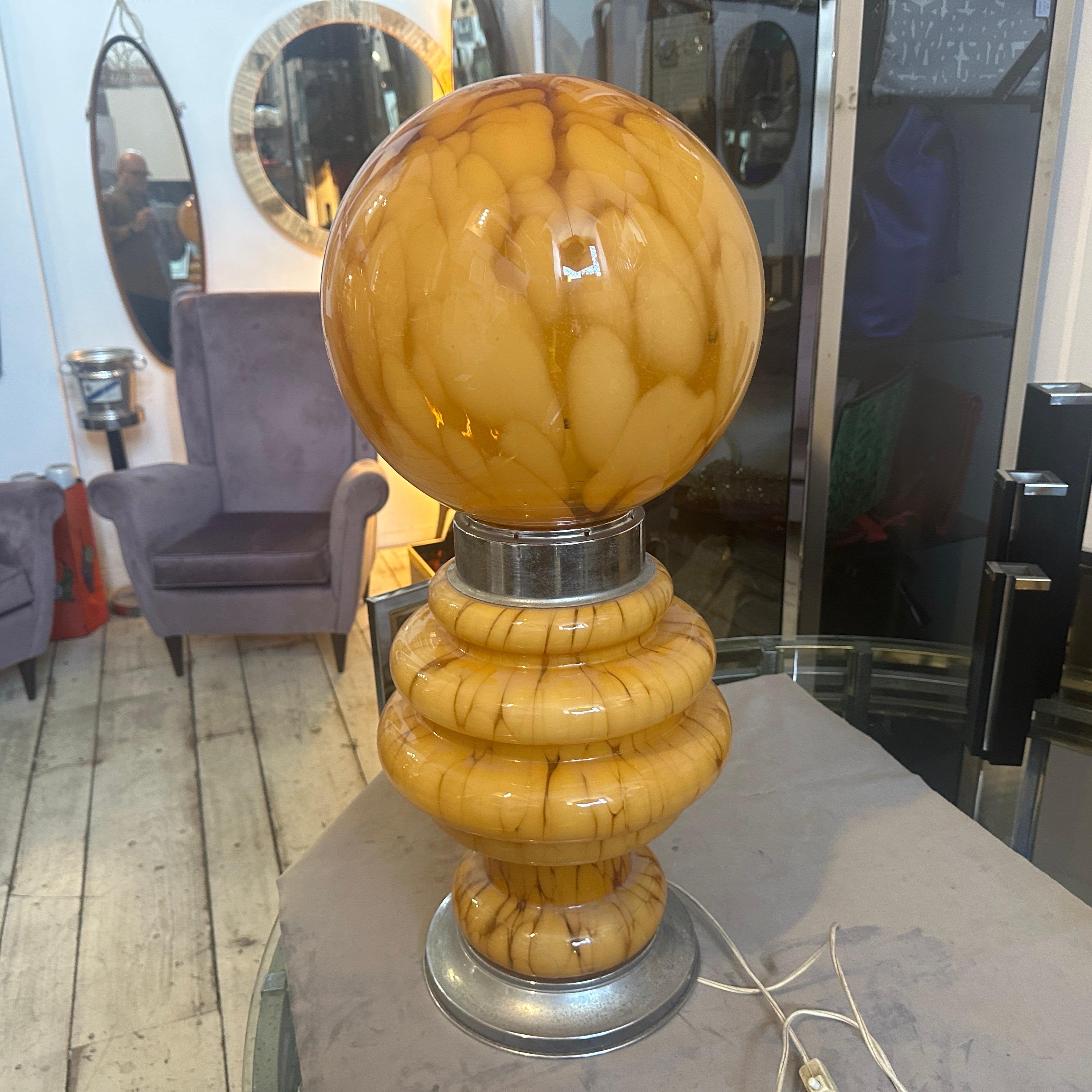 1970s Space Age Yellow Glass and Metal Table Lamp Carlo Nason for Mazzega For Sale 6
