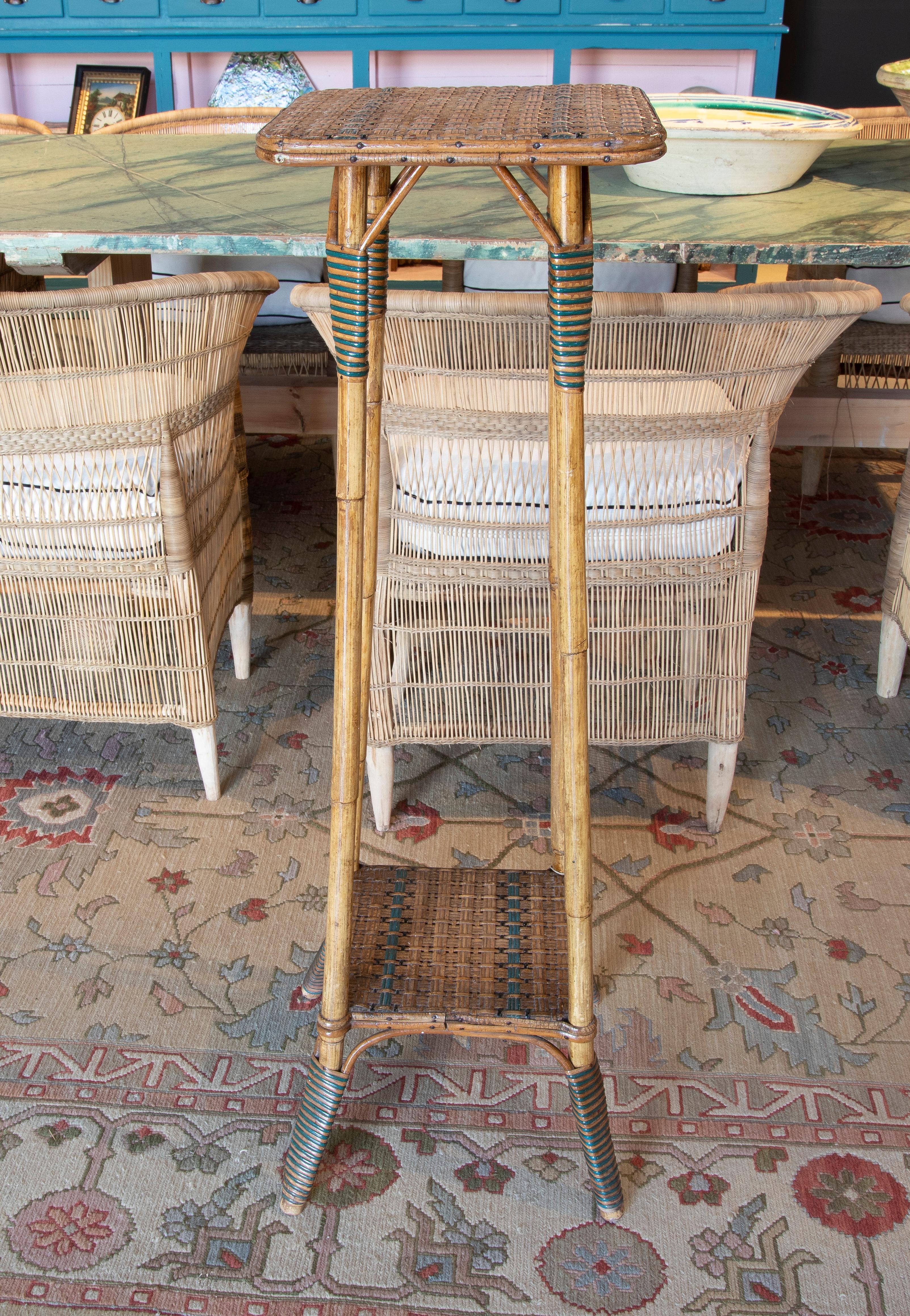 1970s Spanish 2-Tone Woven Cane & Bamboo Tall Plant Stand In Good Condition In Marbella, ES