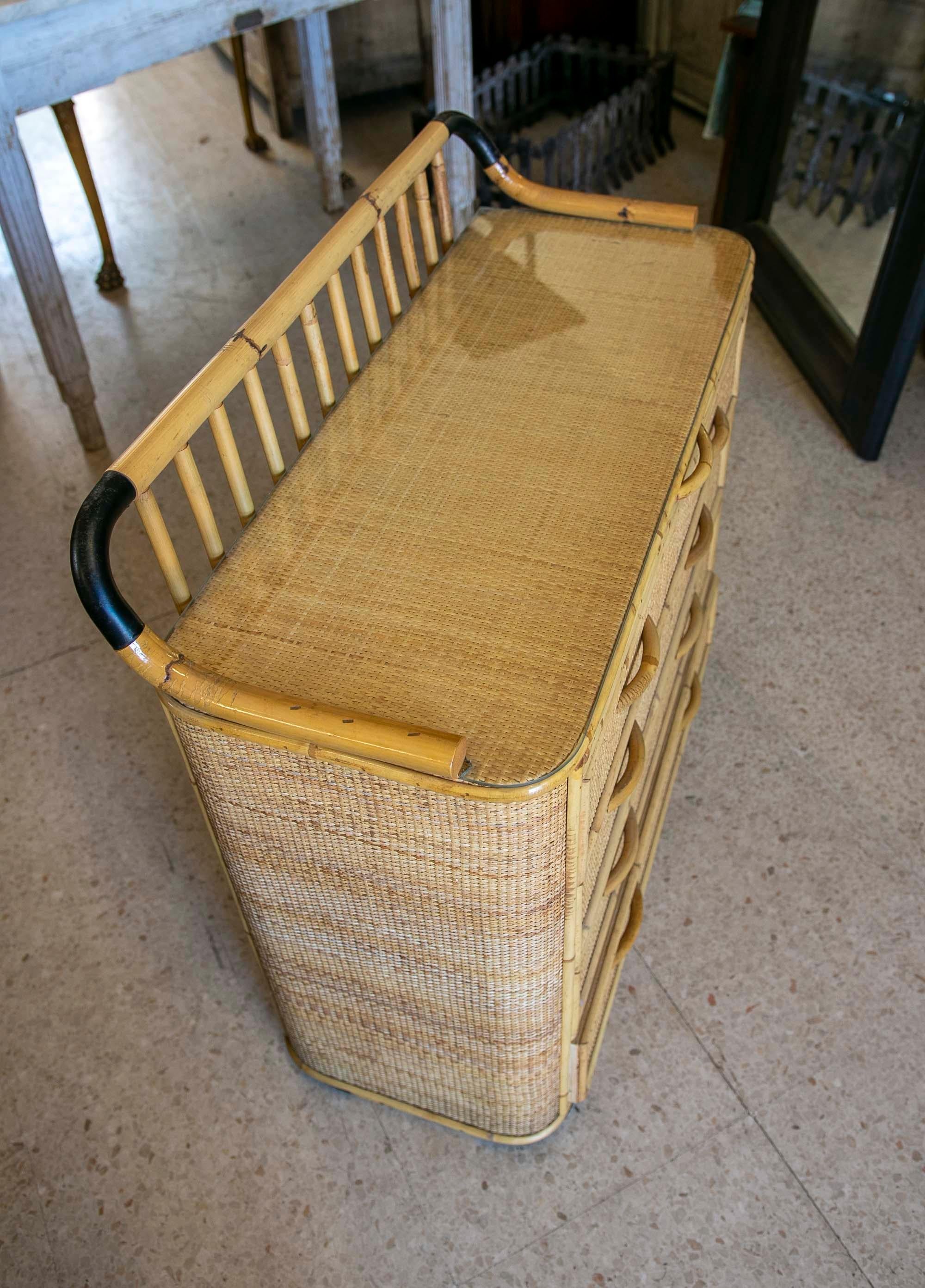 1970s Spanish Bamboo and Wicker Chest with Four Drawers  For Sale 7