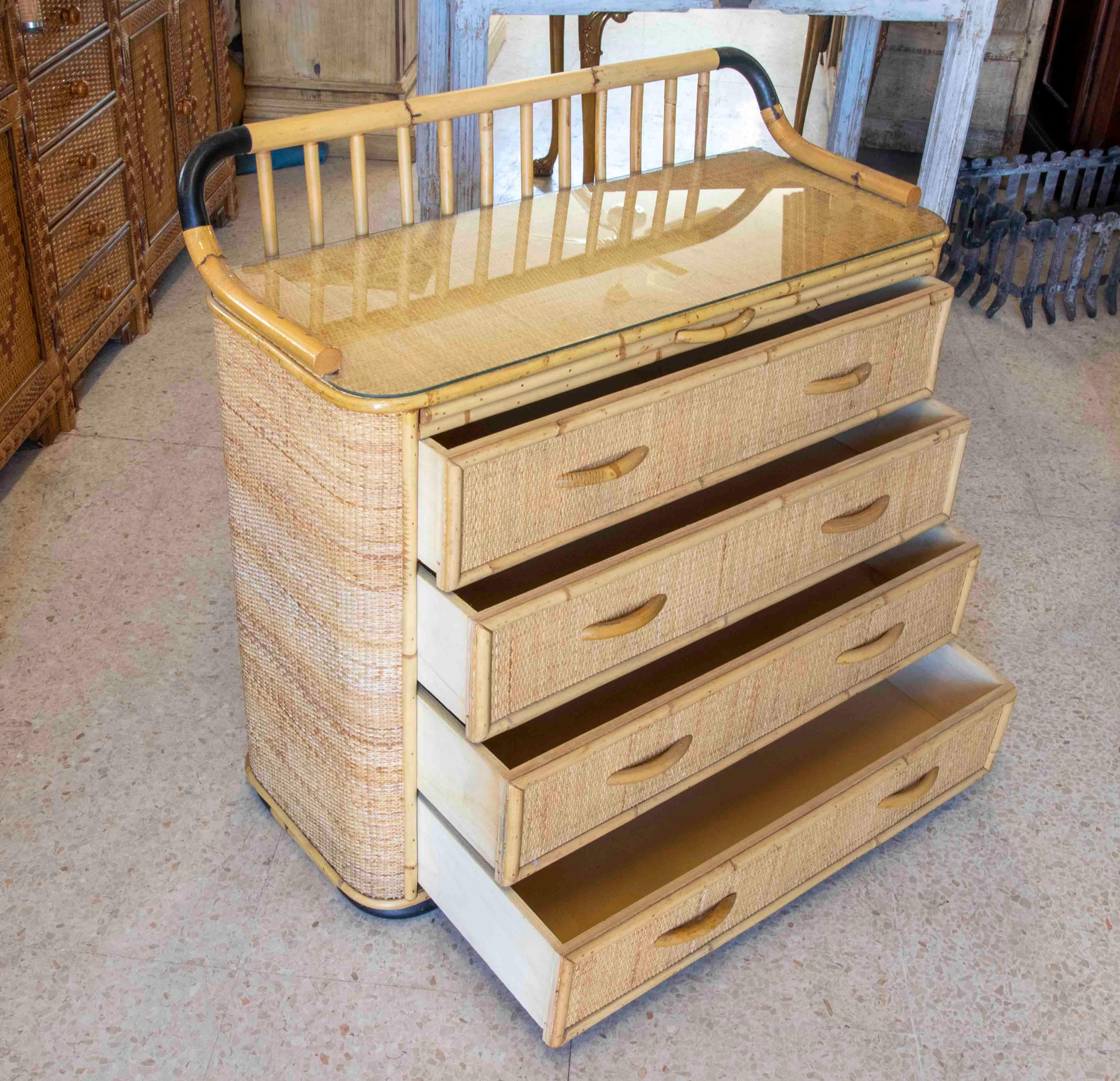 1970s Spanish Bamboo and Wicker Chest with Four Drawers  For Sale 5