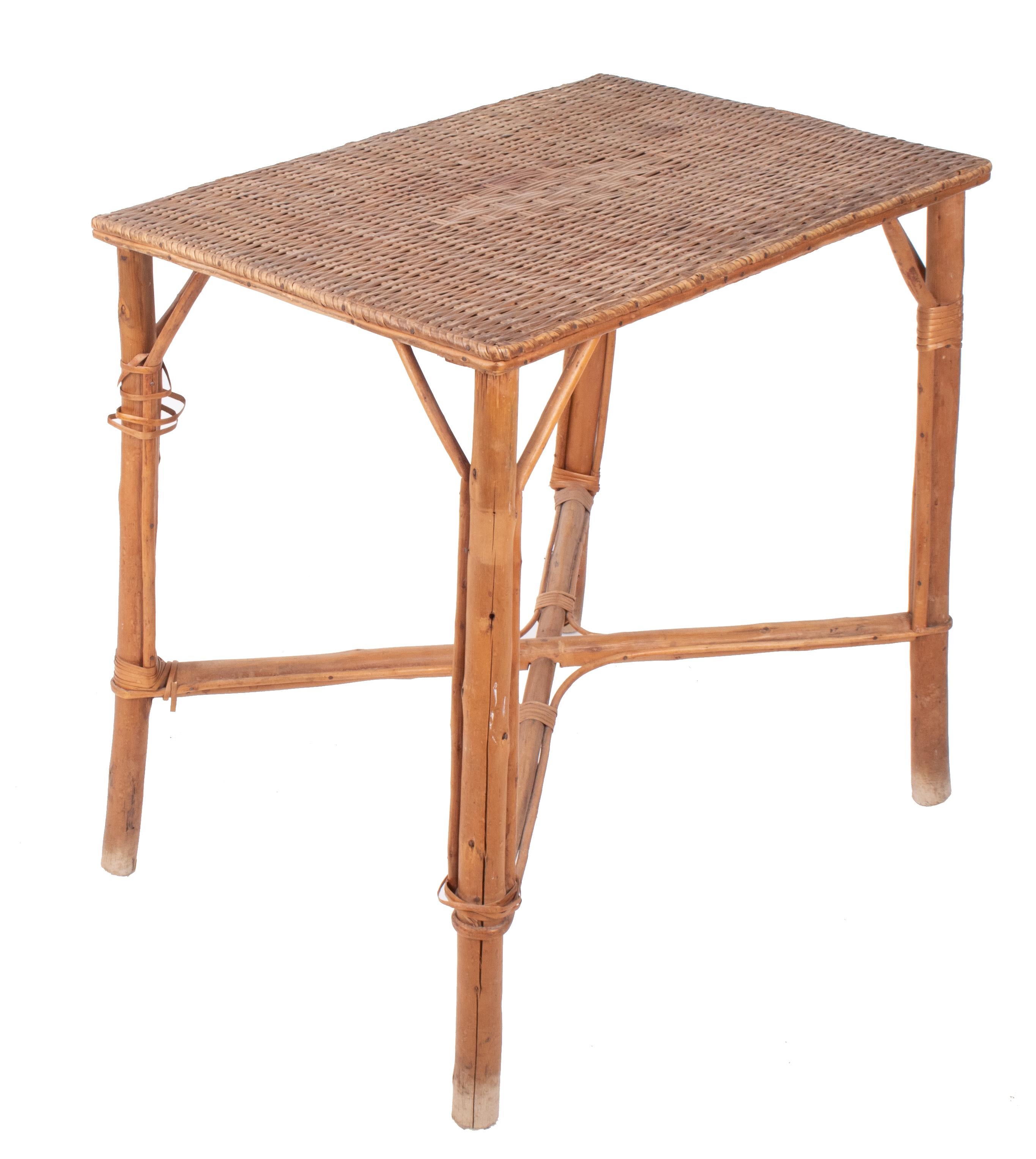 1970s Spanish Bamboo and Wicker Side Table For Sale 1