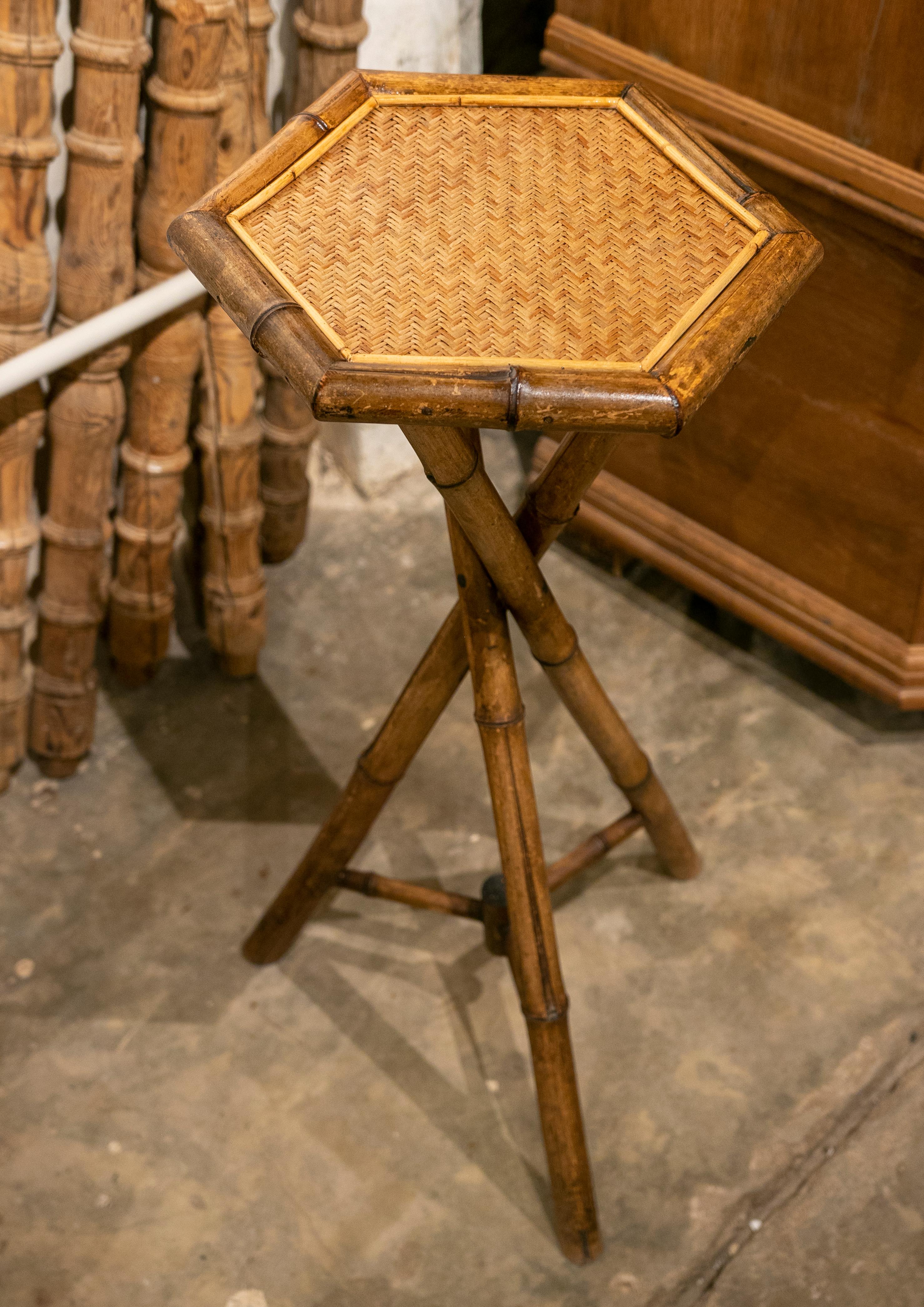 1970s Spanish Bamboo and Wicker Sidetable with Hexagonal Top For Sale 5