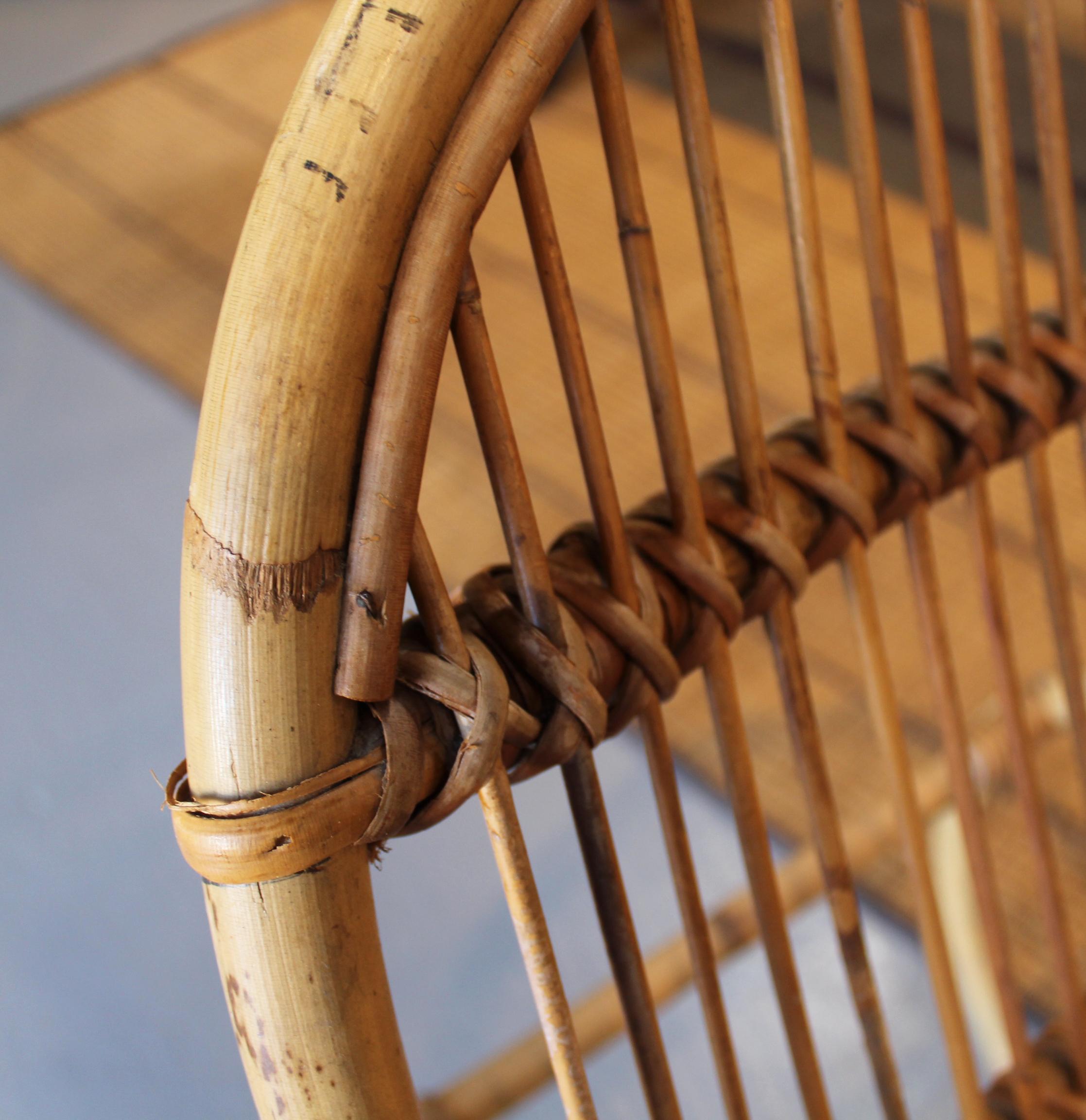 1970s Spanish Bamboo and Willow Wicker Rocking Chair For Sale 3