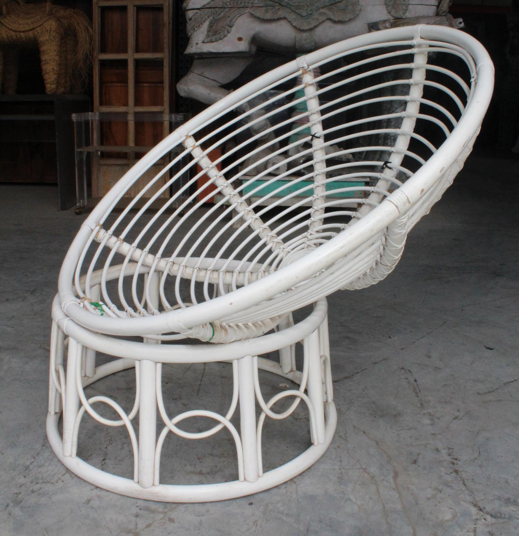 1970s Spanish Bamboo Garden Chair with Rounded Backrest For Sale 4