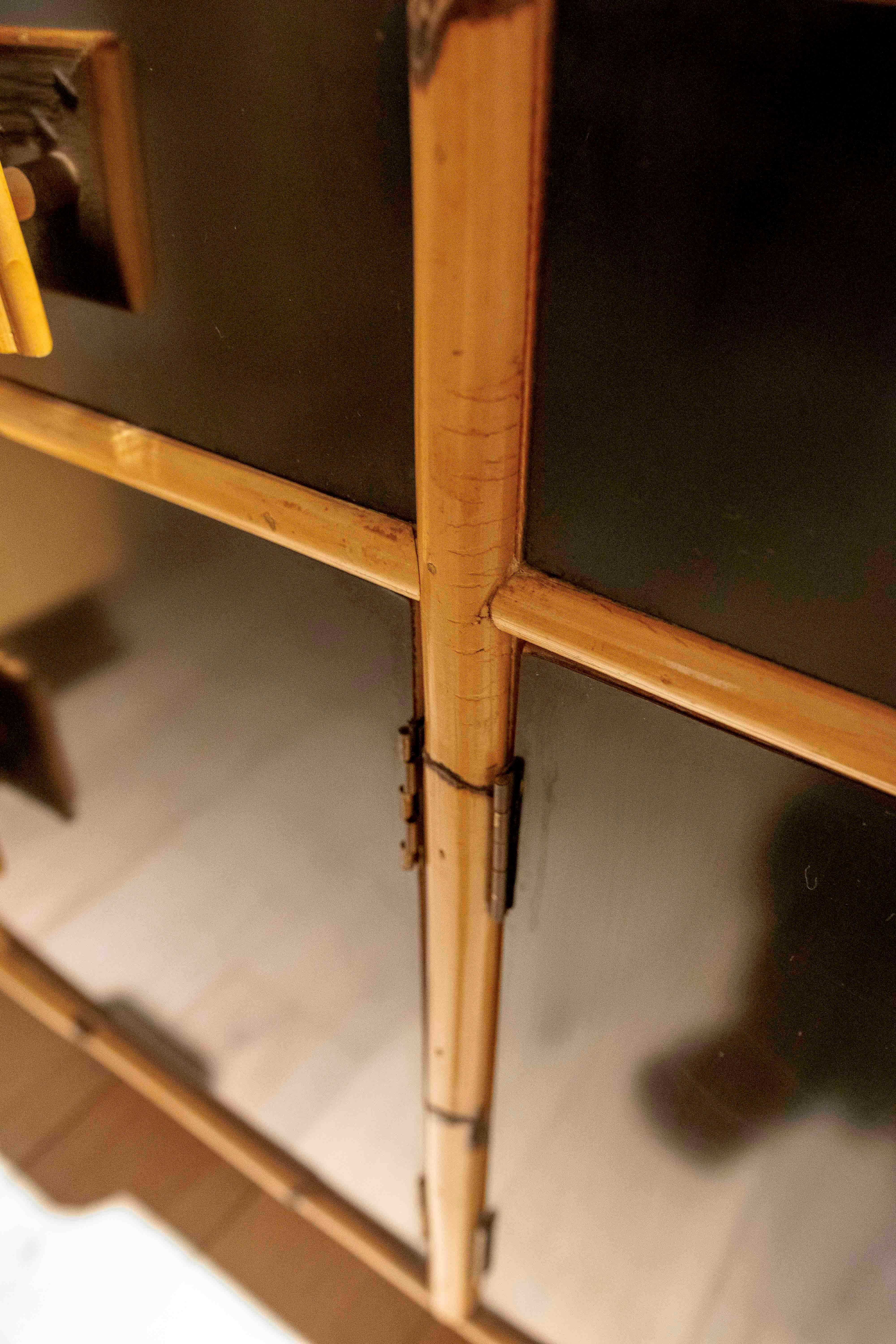 1970 Spanish Black Bamboo and Formica Sideboard with Drawers and Doors (buffet espagnol en bambou noir et formica avec tiroirs et portes) en vente 10