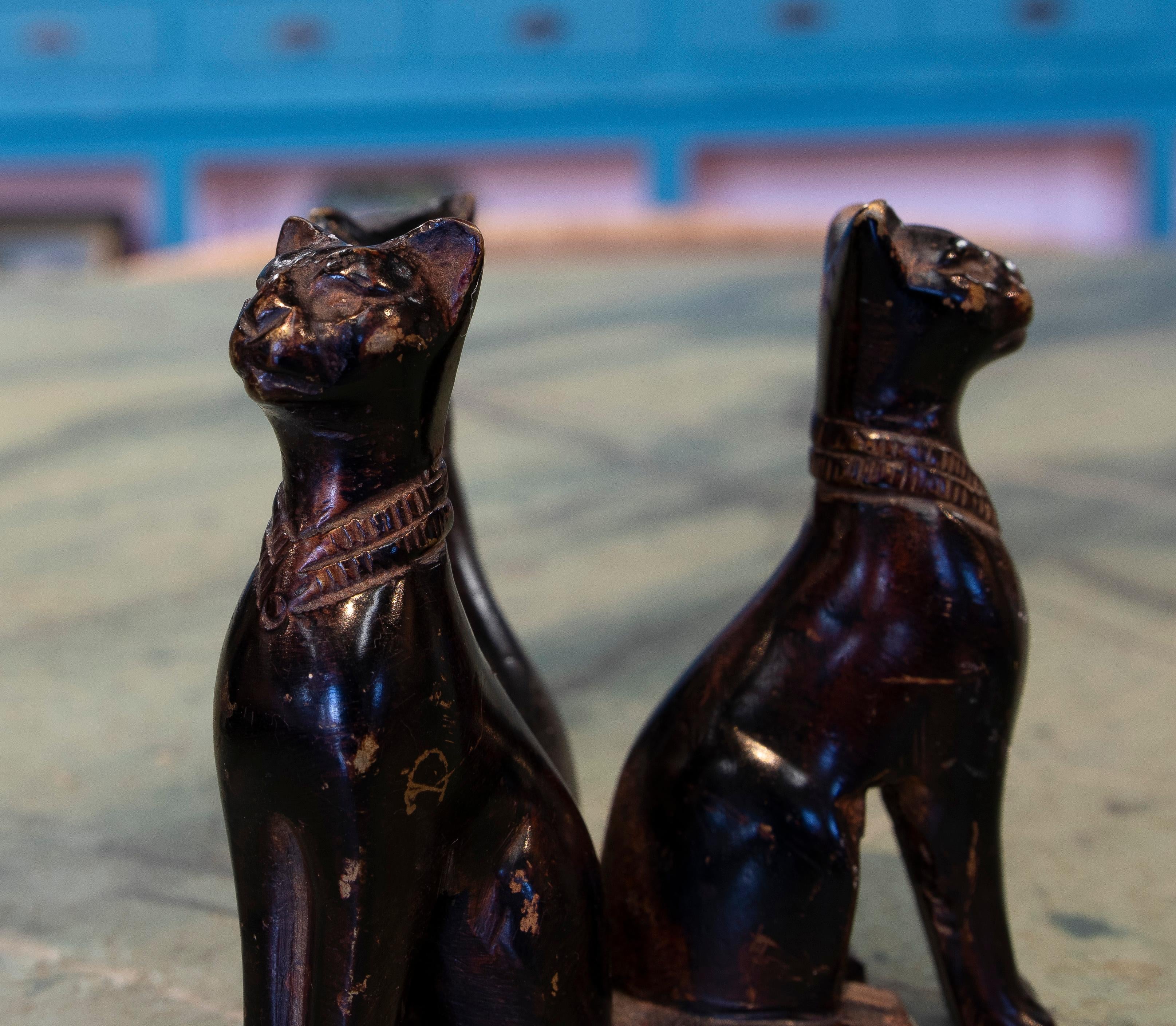 1970s Spanish Black Marble Ball on Three Bronze Cats Pedestal For Sale 1