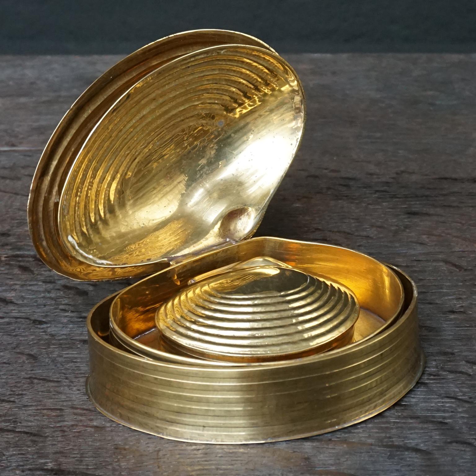 1970s Spanish Brass Clam Shell Nesting Set of Three Hinged Lid Trinket Boxes 2