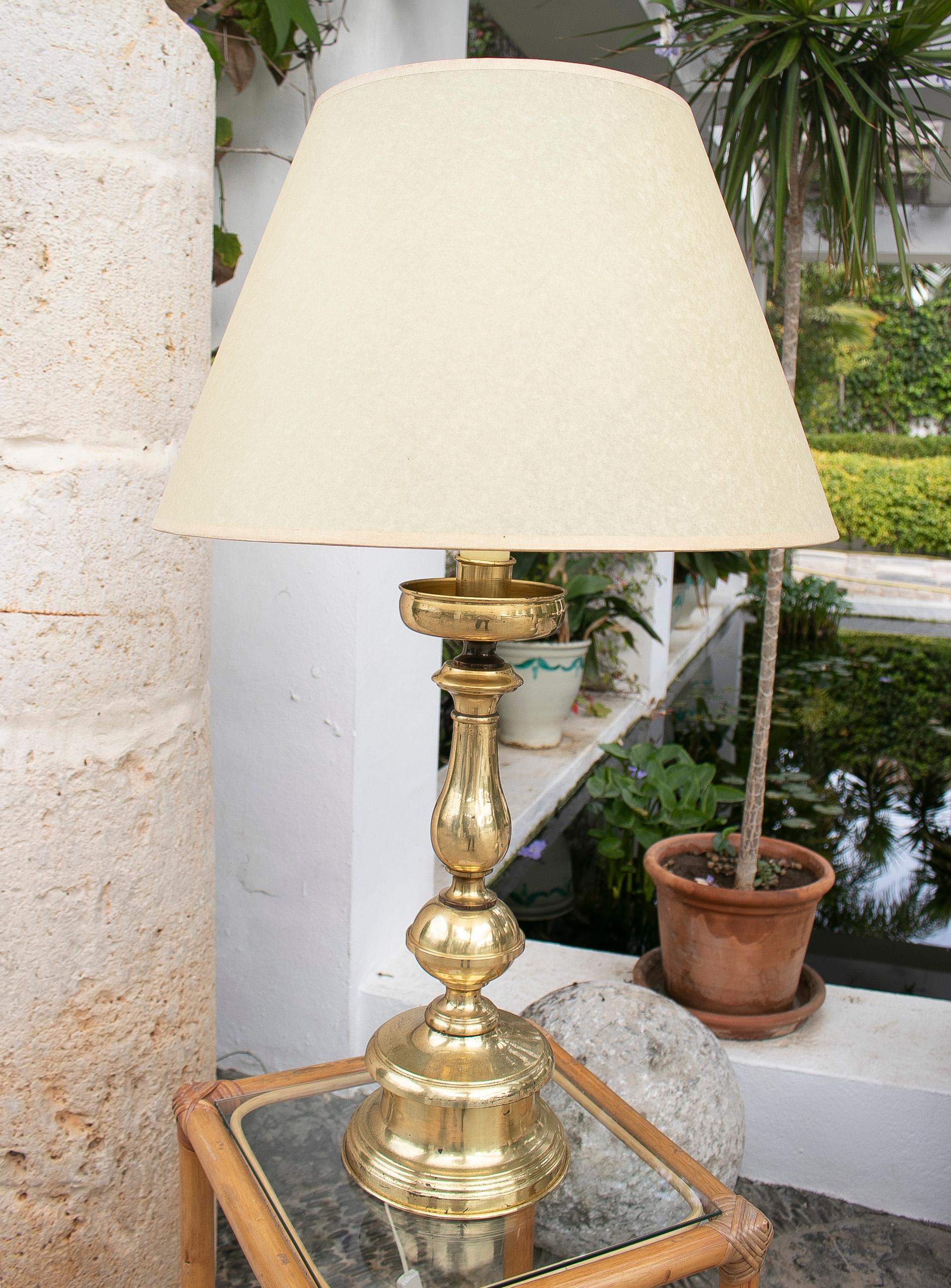 European 1970's Spanish Bronze Candleholder Table Lamp For Sale