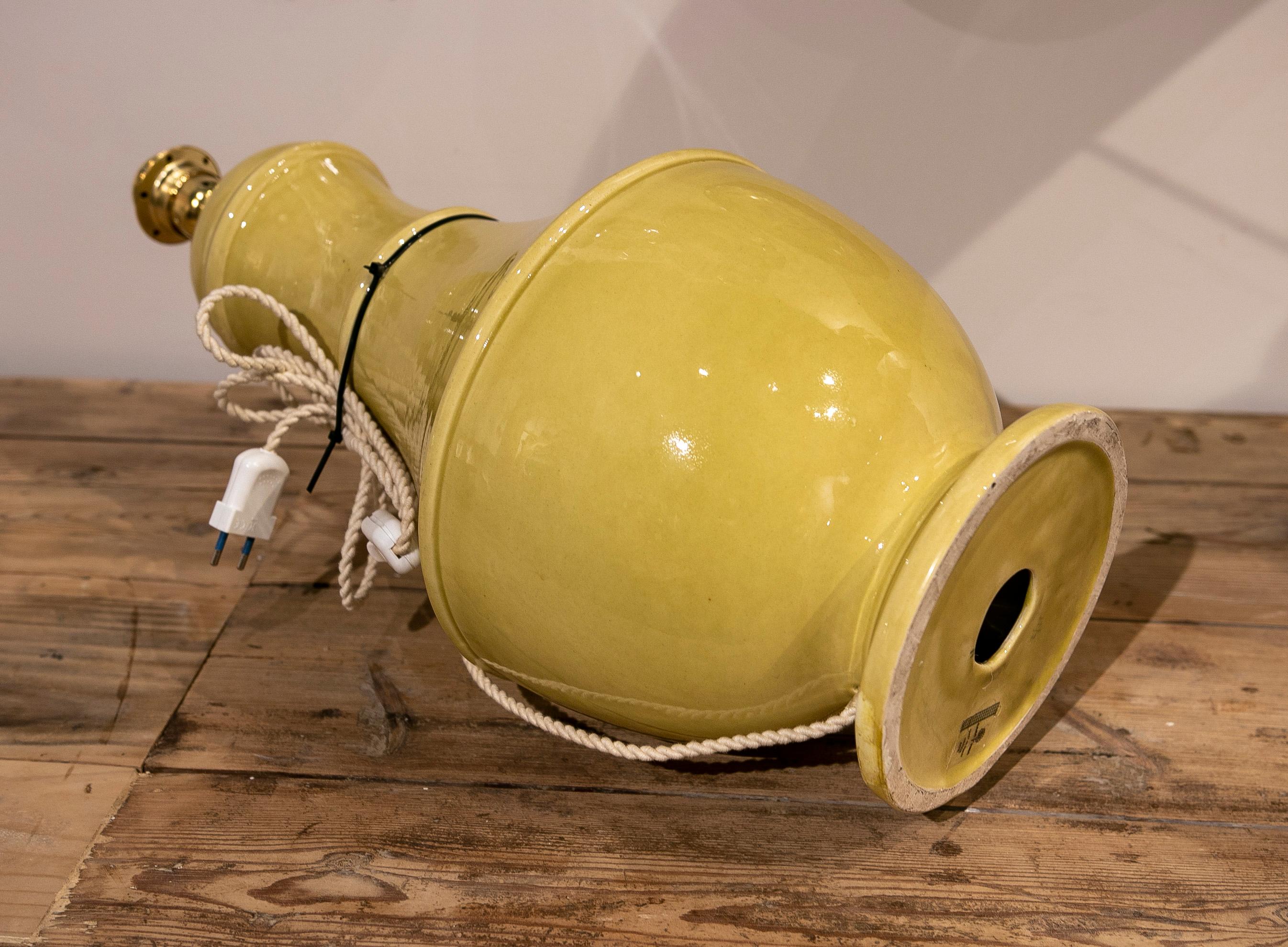 1970s Spanish Ceramic Lamp in Yellow Colour 4