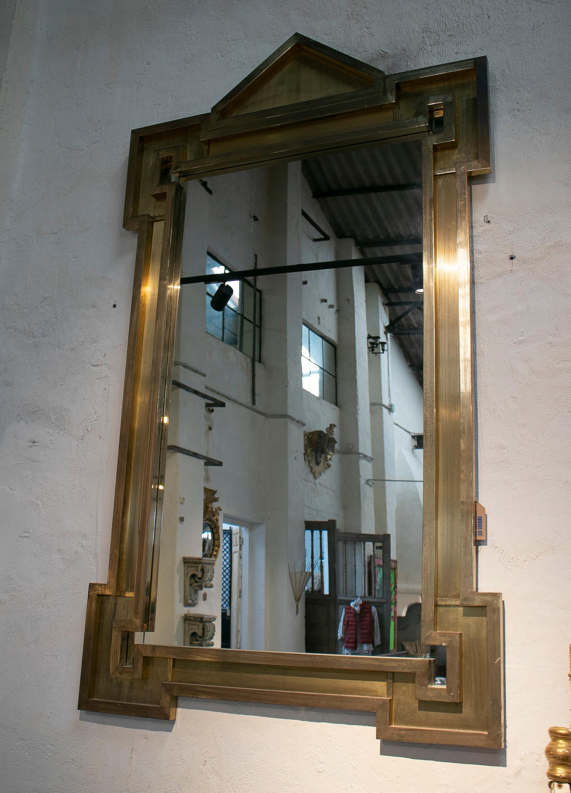 1970s Spanish Classical Brass Wall Mirror In Good Condition For Sale In Marbella, ES