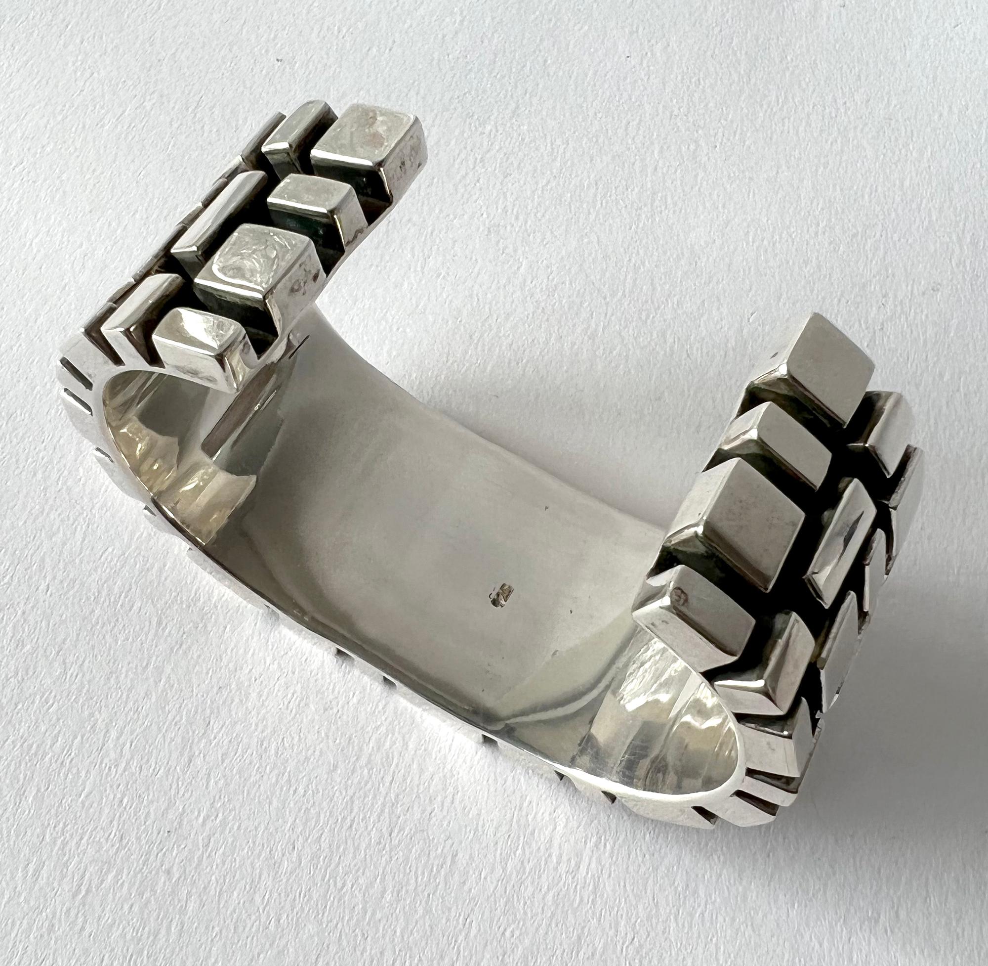 Women's or Men's 1970s Spanish Geometric Modernist Sterling Silver Gentlemens Cuff Bracelet