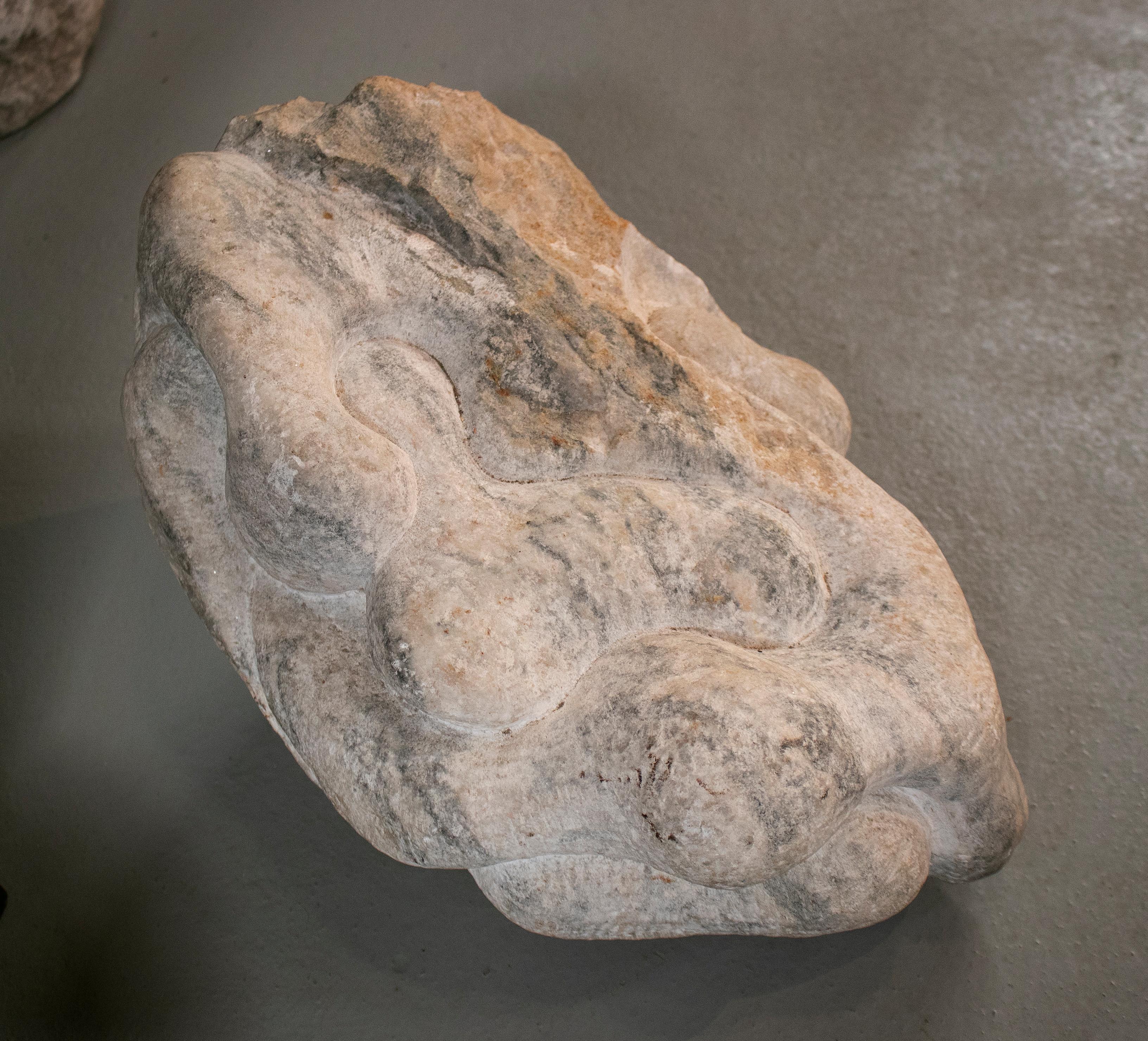 Européen sculpture abstraite en marbre blanc de Macael sculptée à la main en Espagne dans les années 1970 en vente