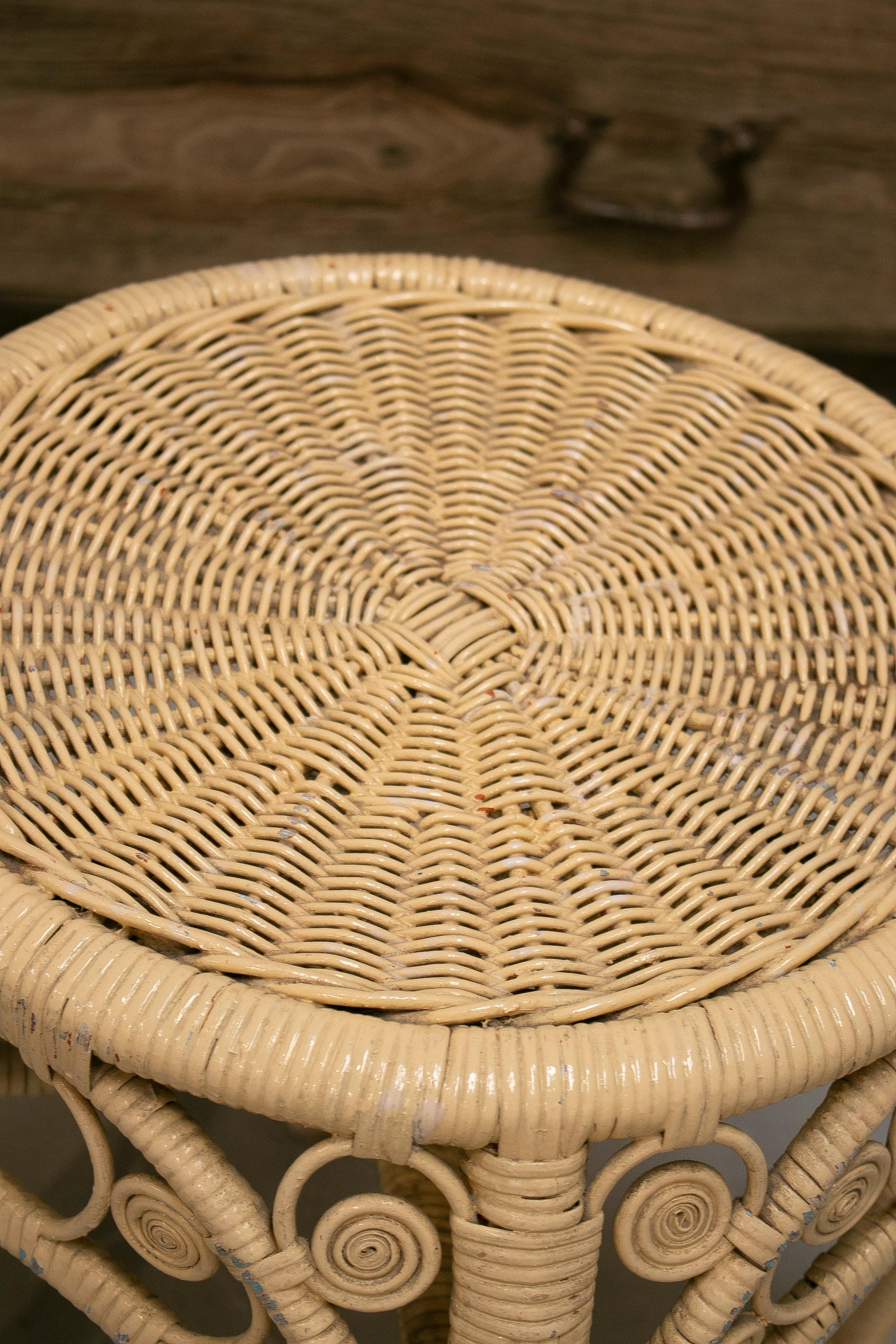 20th Century 1970s Spanish Hand Woven Wicker Painted Round Low Stool For Sale