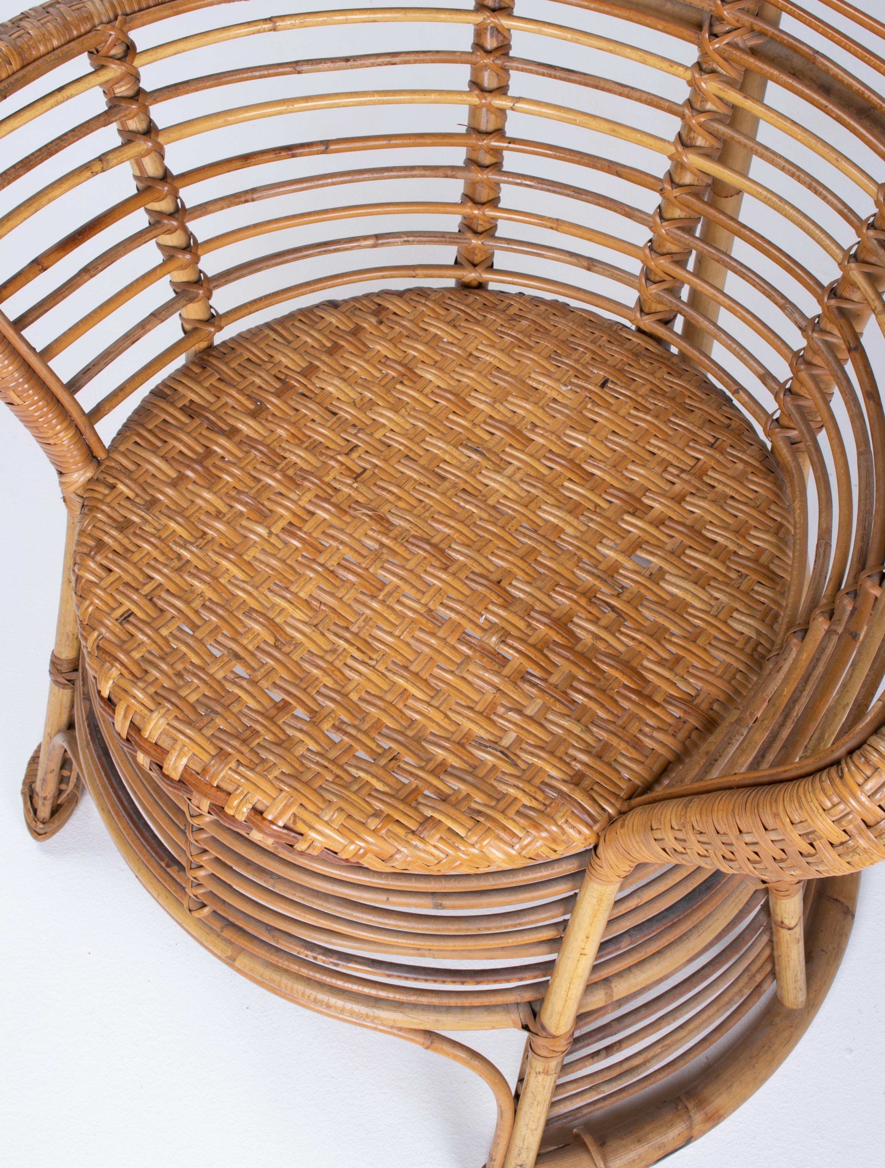 1970s Spanish Handmade Wicker and Bamboo Armchair For Sale 4