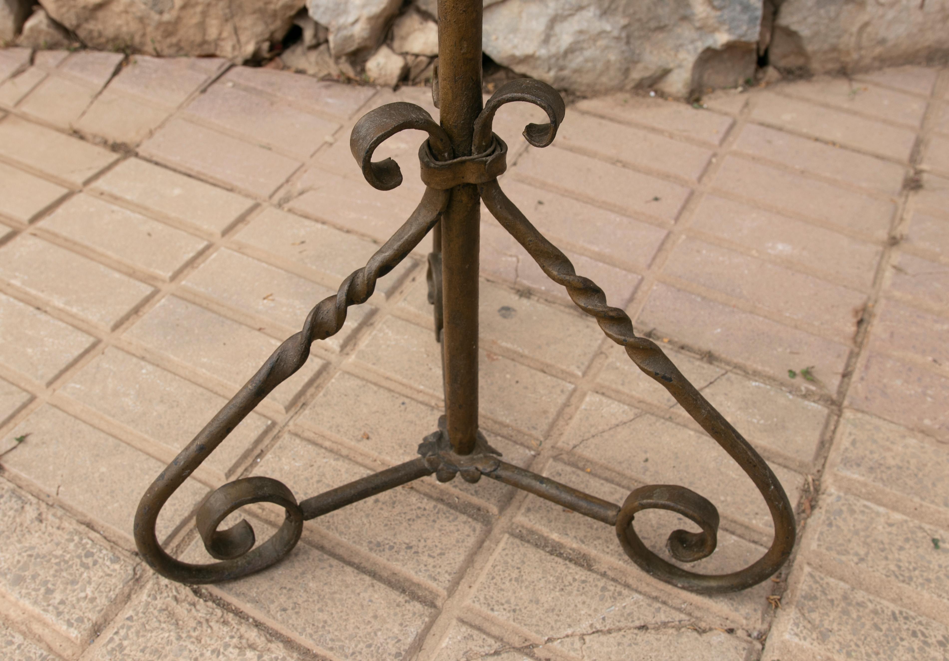 1970s Spanish Iron Floor Lamp For Sale 3