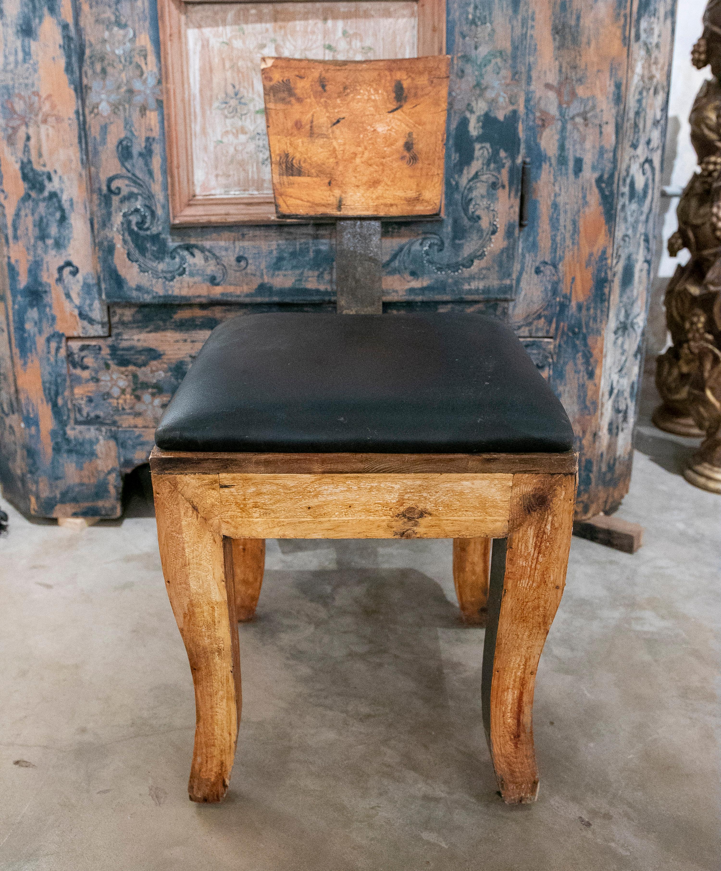 1970s Spanish Iron & Wood Designer Chair For Sale 4
