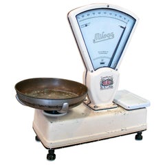1970s Spanish "Miloga" Shop Food Weighing Scale
