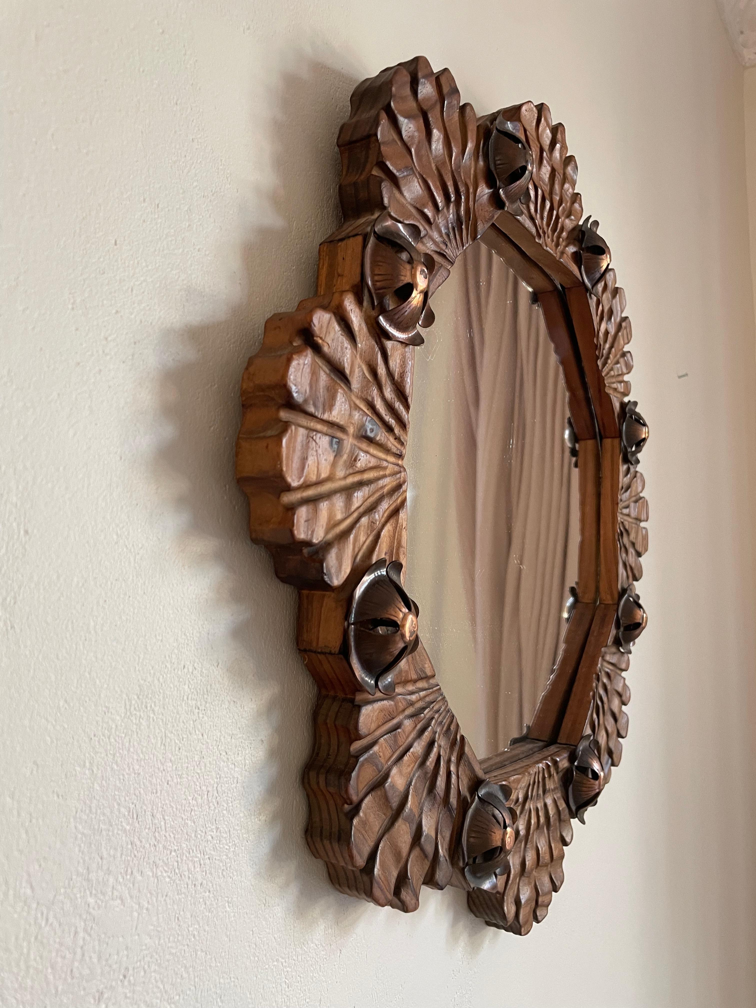 1970s Spanish Modern Brutalist Wooden Wall Mirror with Brass Flowers For Sale 9
