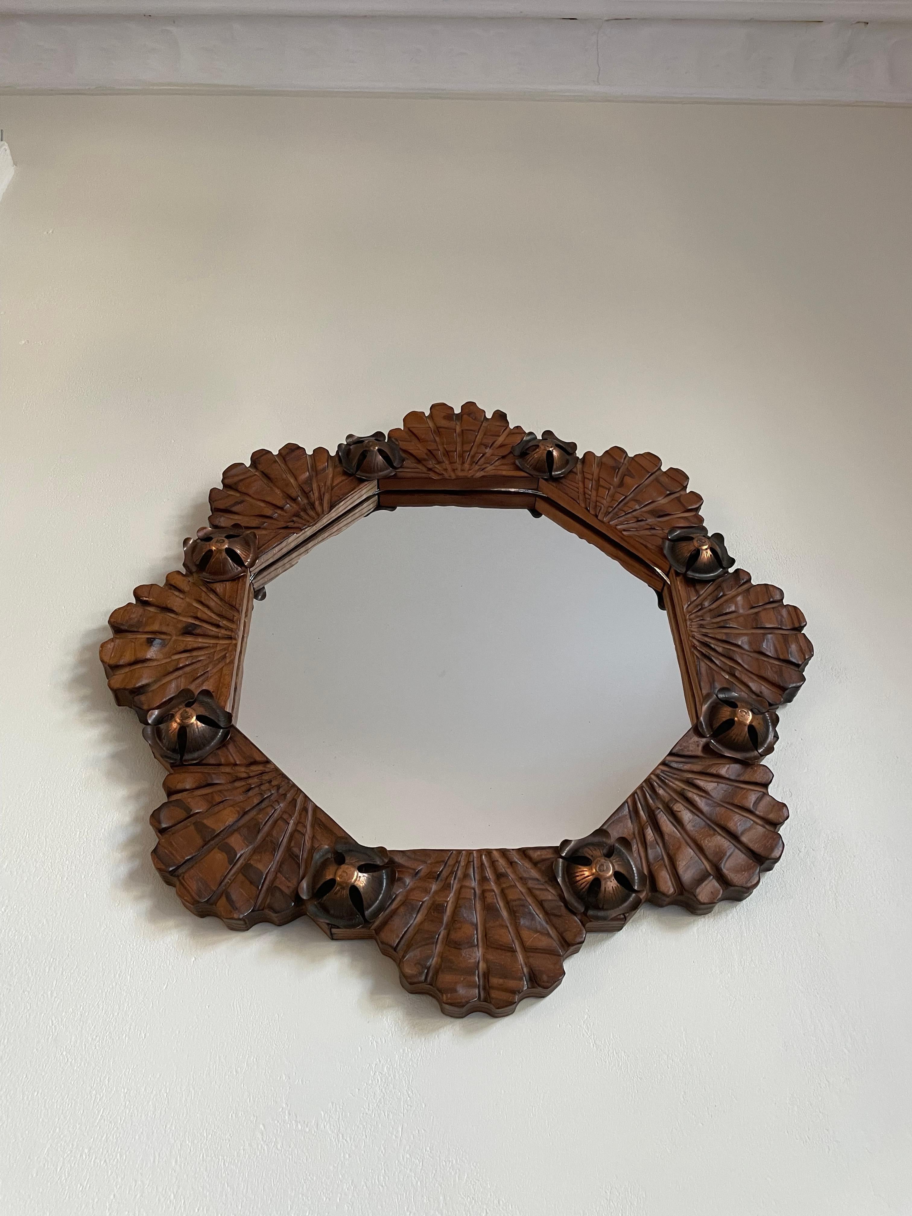 1970s Spanish Modern Brutalist Wooden Wall Mirror with Brass Flowers For Sale 11