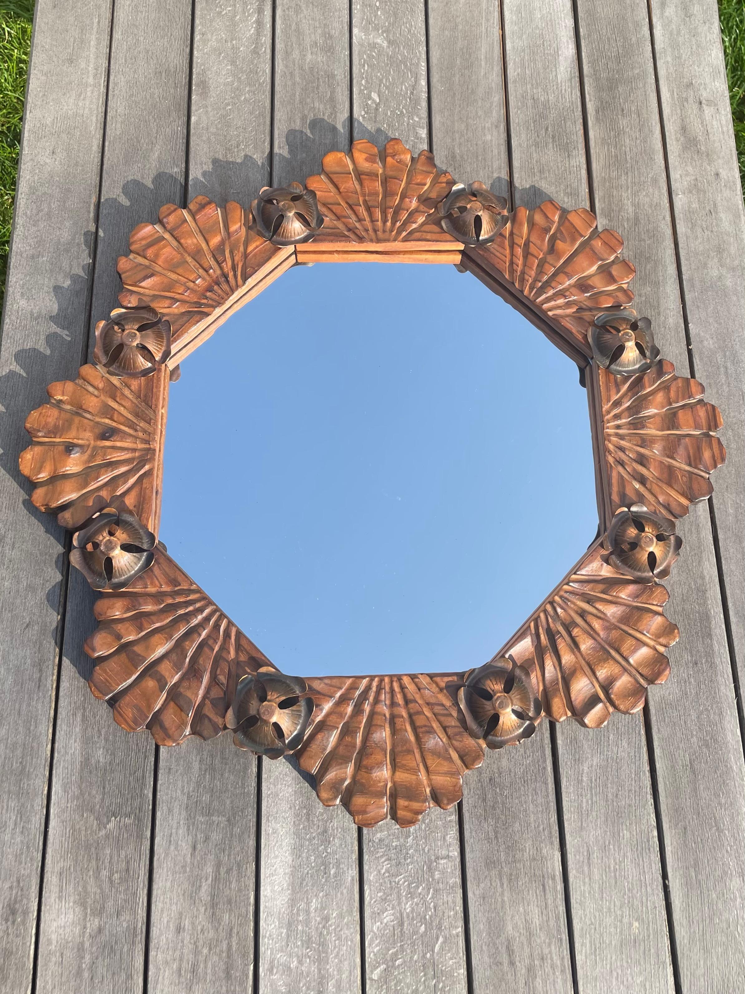 1970s Spanish Modern Brutalist Wooden Wall Mirror with Brass Flowers For Sale 13