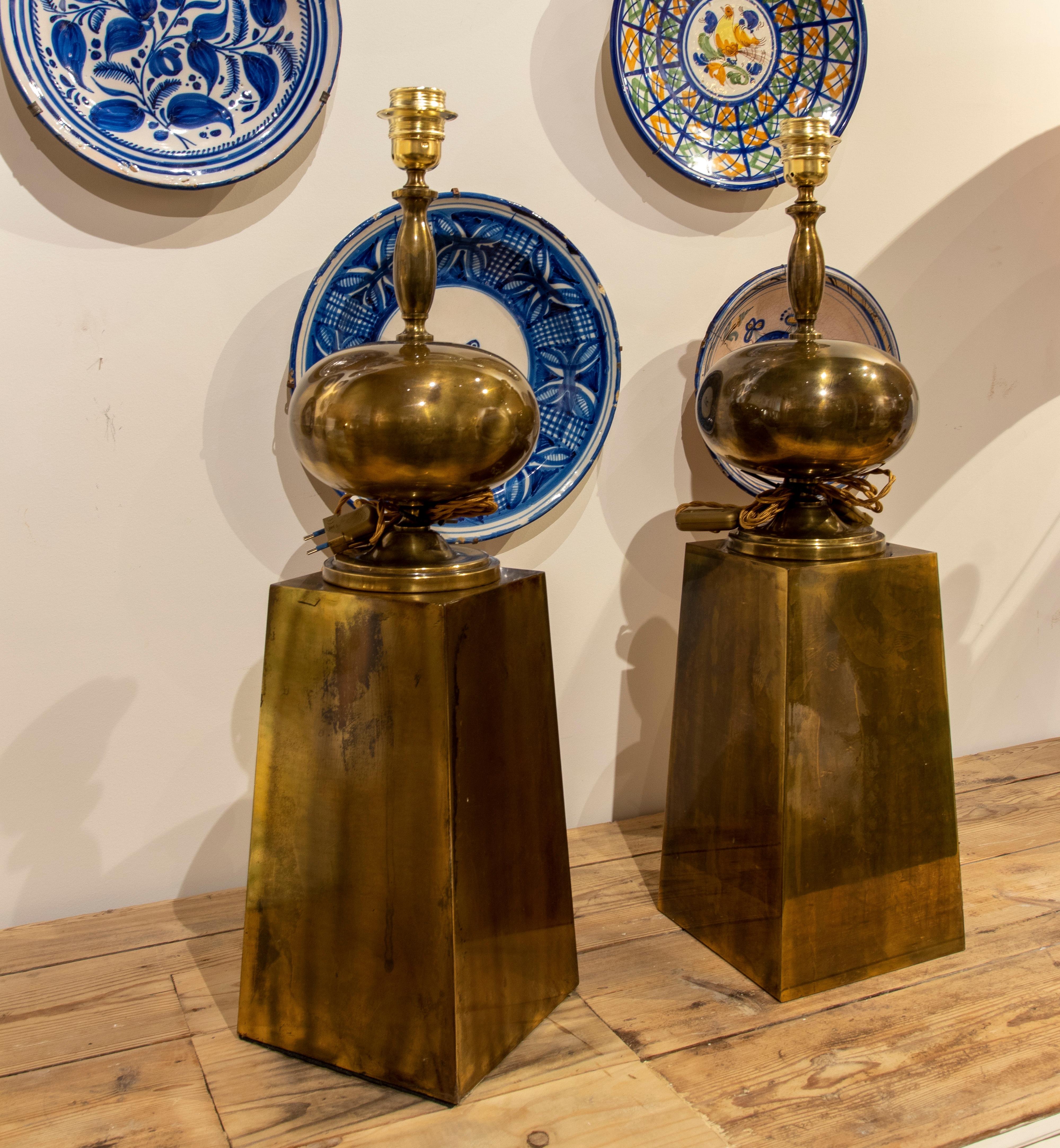 1970s Spanish Pair of Brass Lamps In Good Condition In Marbella, ES