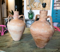 Paire de lampes espagnoles des années 70 fabriquées à partir d'amphores anciennes