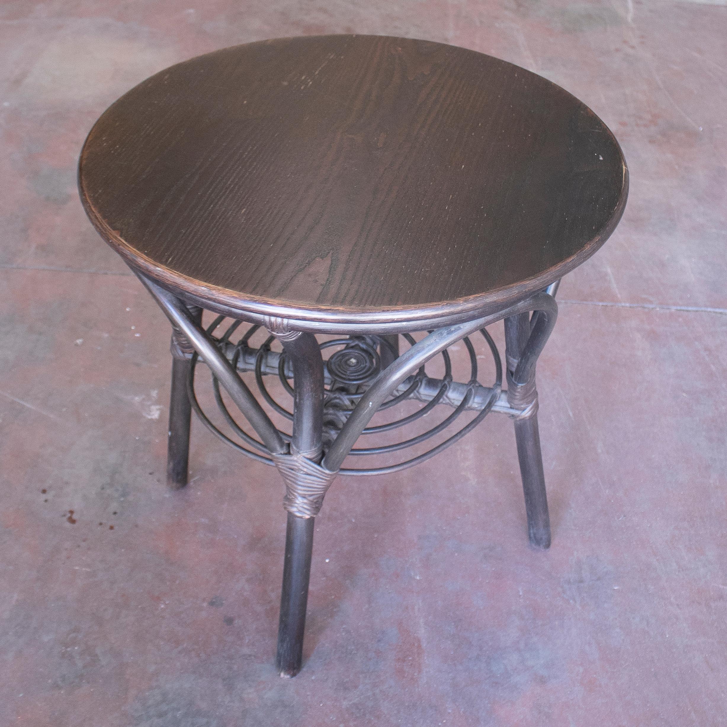 1970s Spanish Round Bamboo Side Table In Good Condition For Sale In Marbella, ES