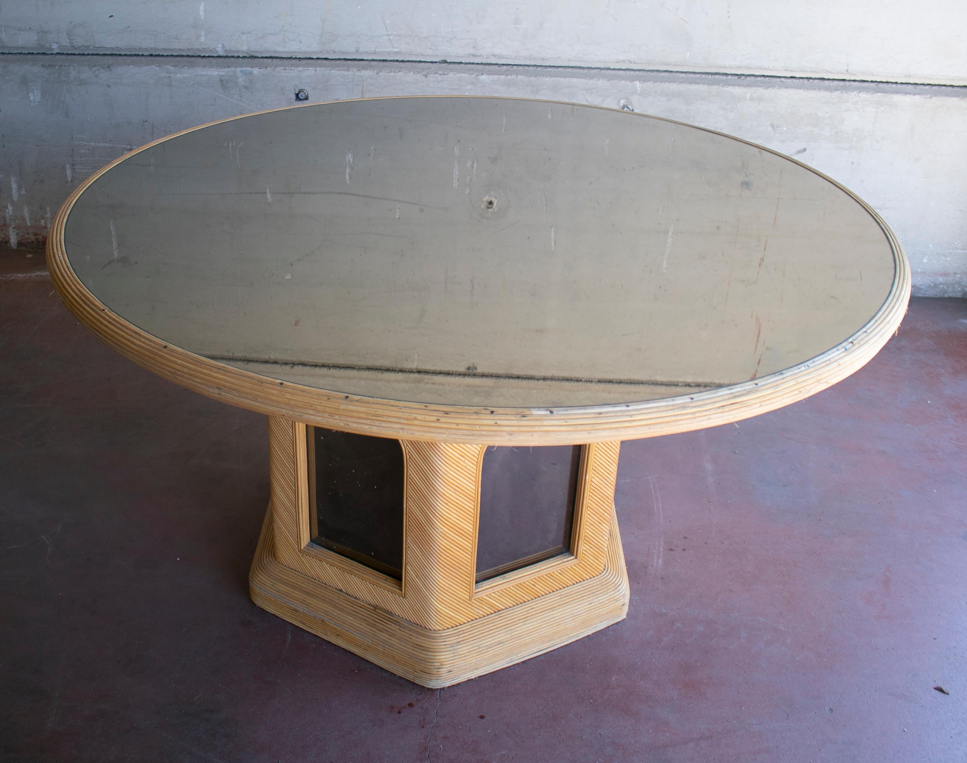 1970s Spanish Round Bamboo Table with Mirror Top & Andalusian Arches In Good Condition For Sale In Marbella, ES