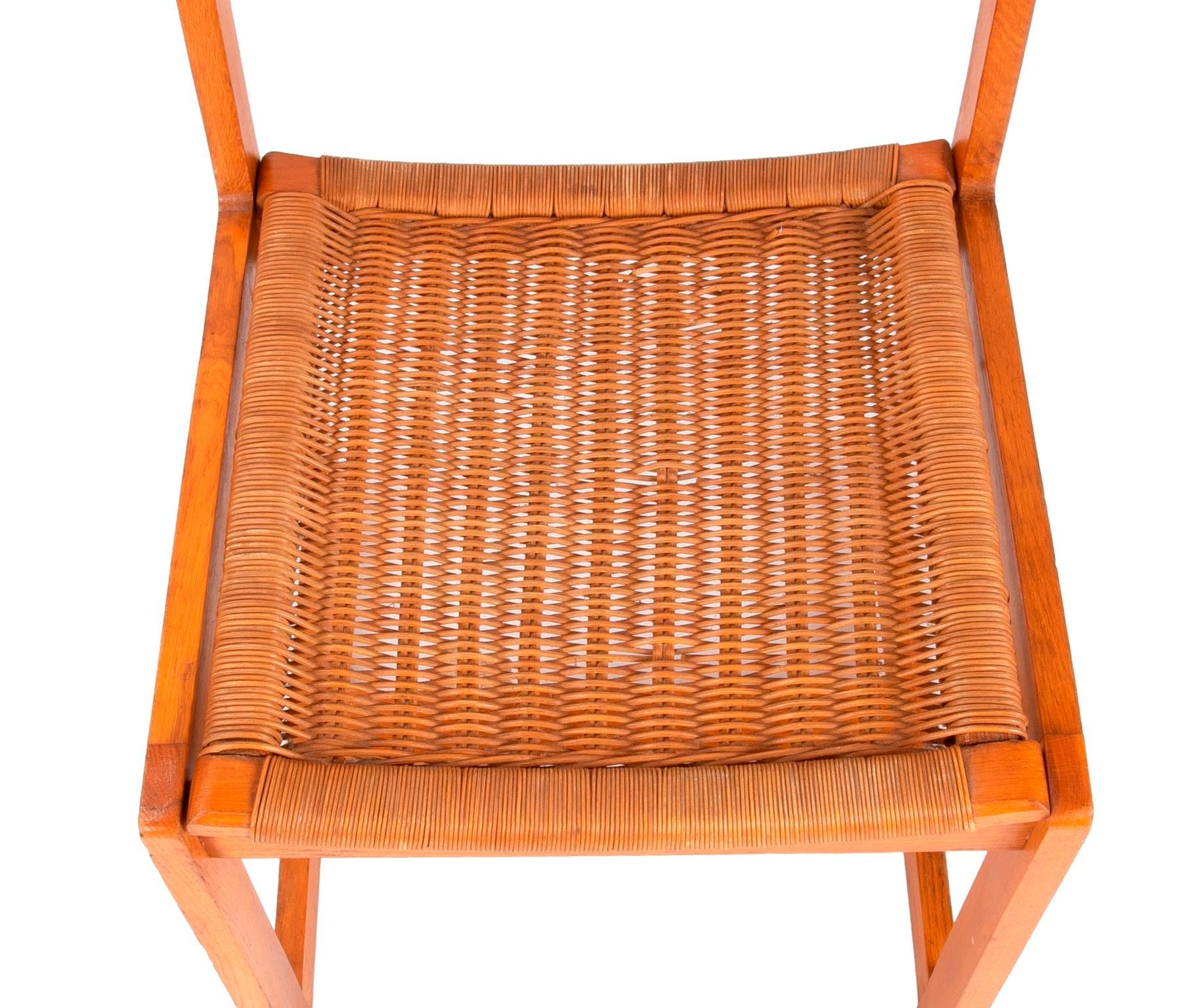 1970s Spanish Set of Four Wooden and Wicker Chairs  For Sale 8
