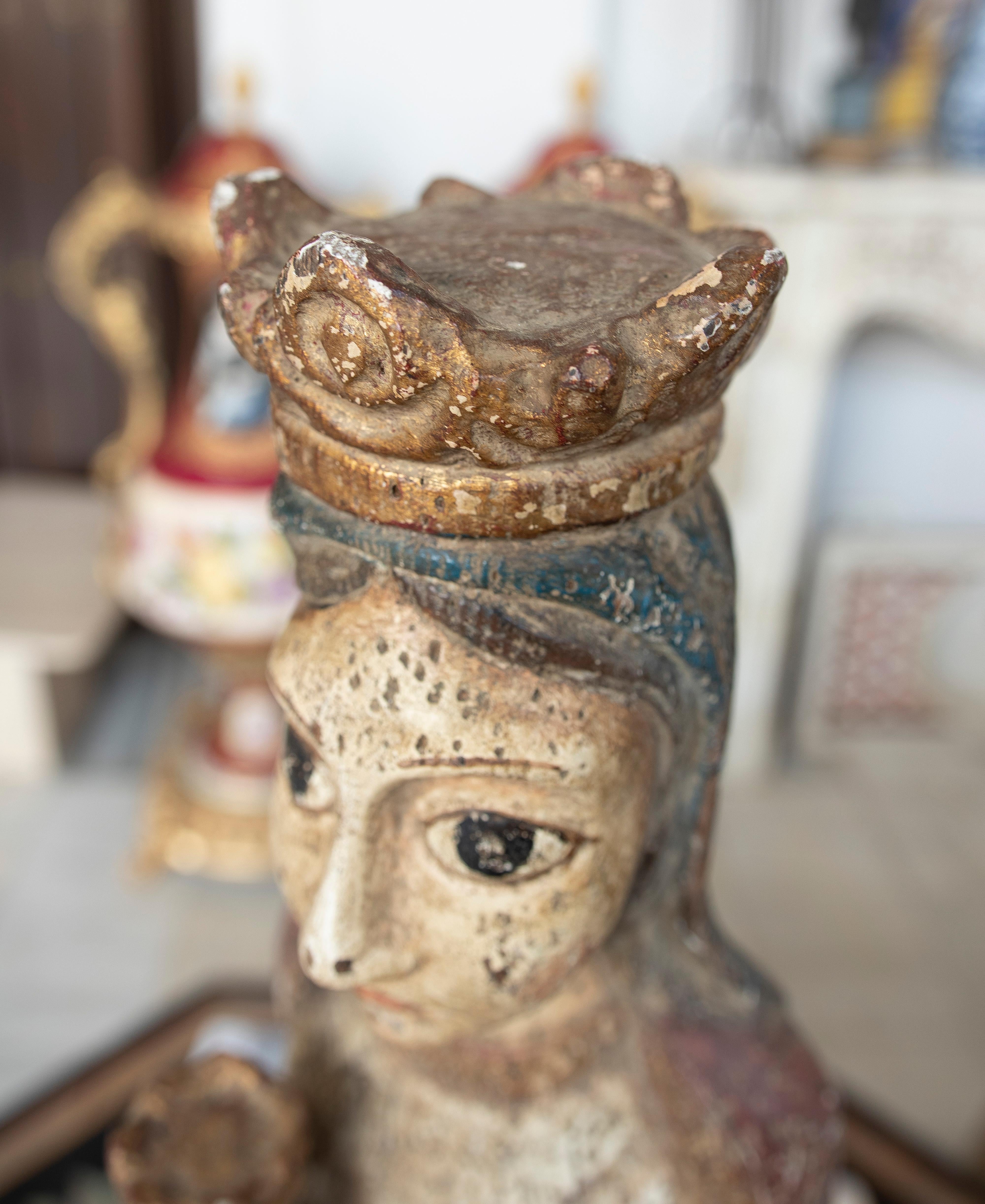 1970s Spanish Virgin & Child Hand Carved and Painted Wood Romanesque Sculpture For Sale 5